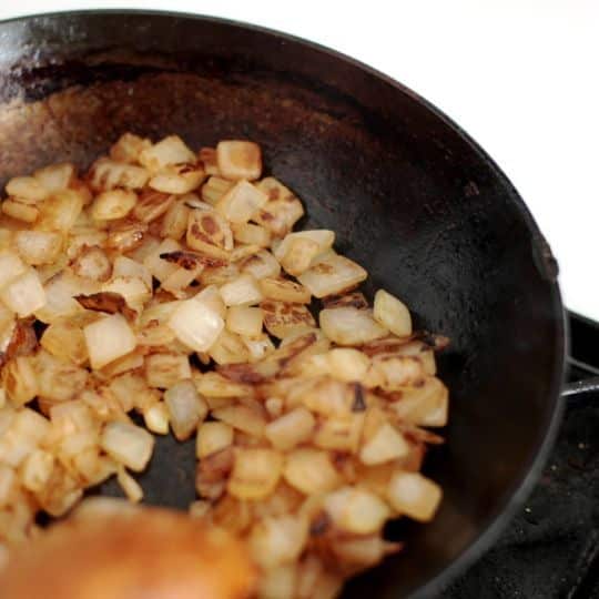 How To Cook Boiling Onions : This feature requires flash player to be installed in your browser.