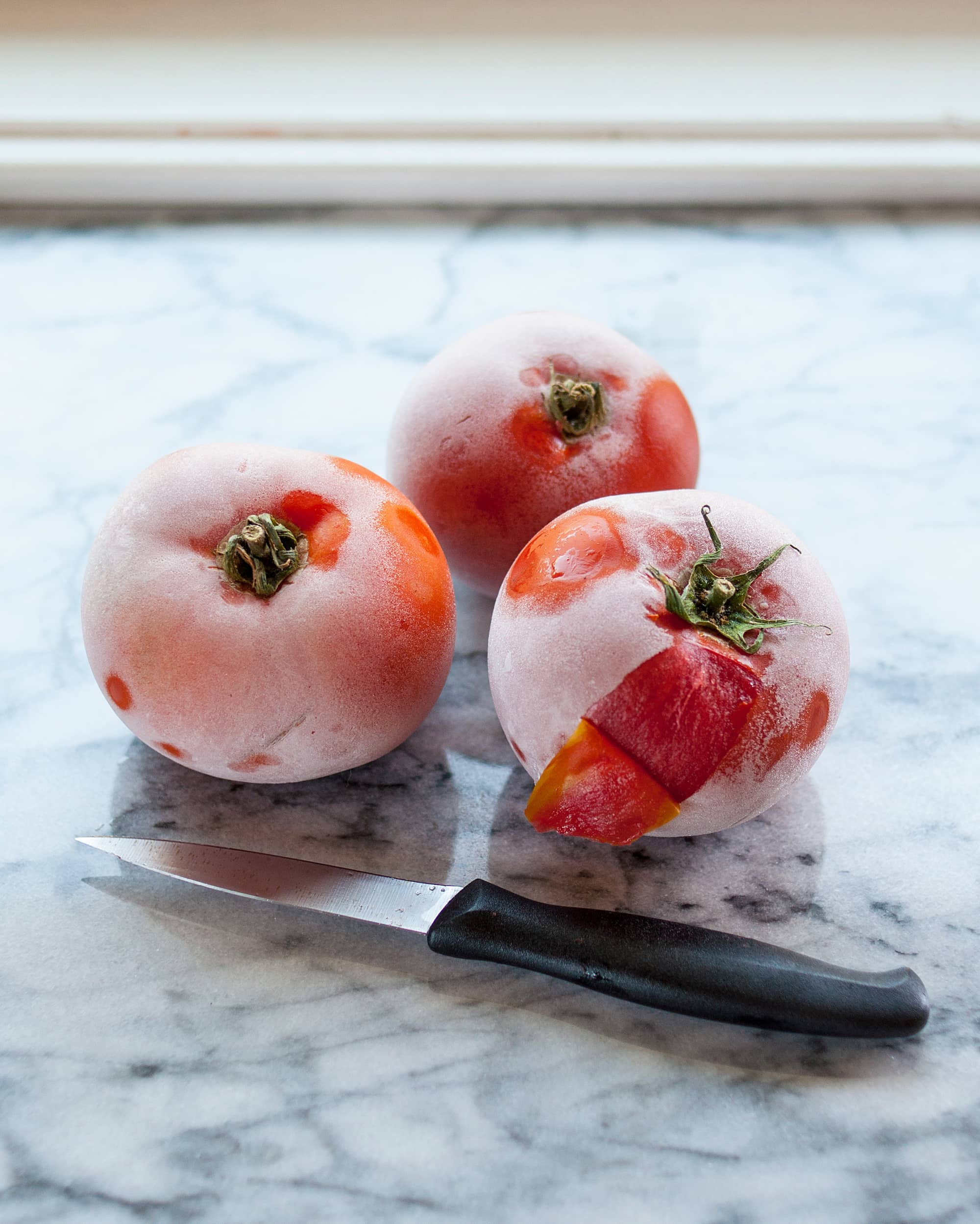 the-3-best-ways-to-peel-a-tomato-kitchn