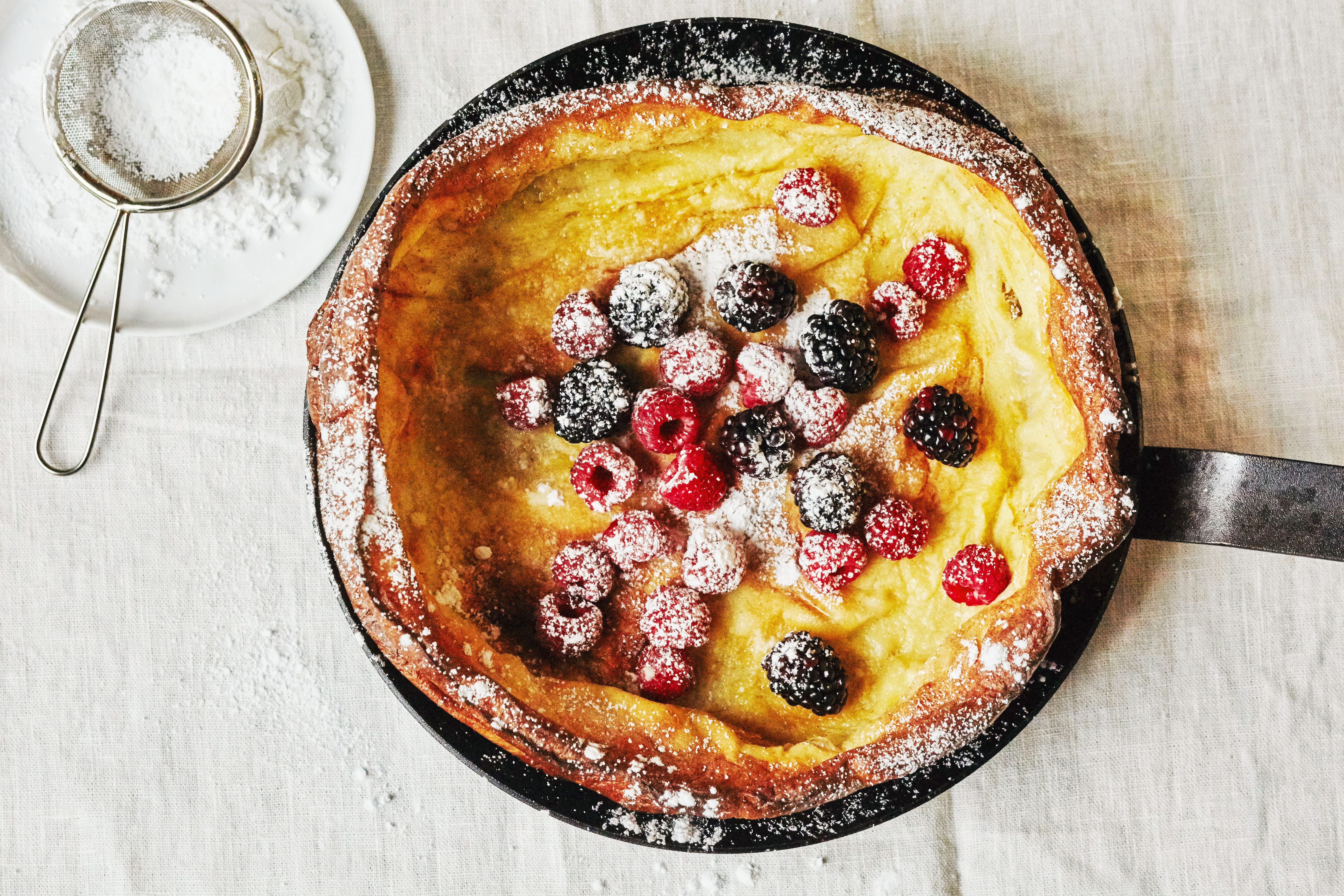 dutch-baby-pancake-recipe-eatwell101