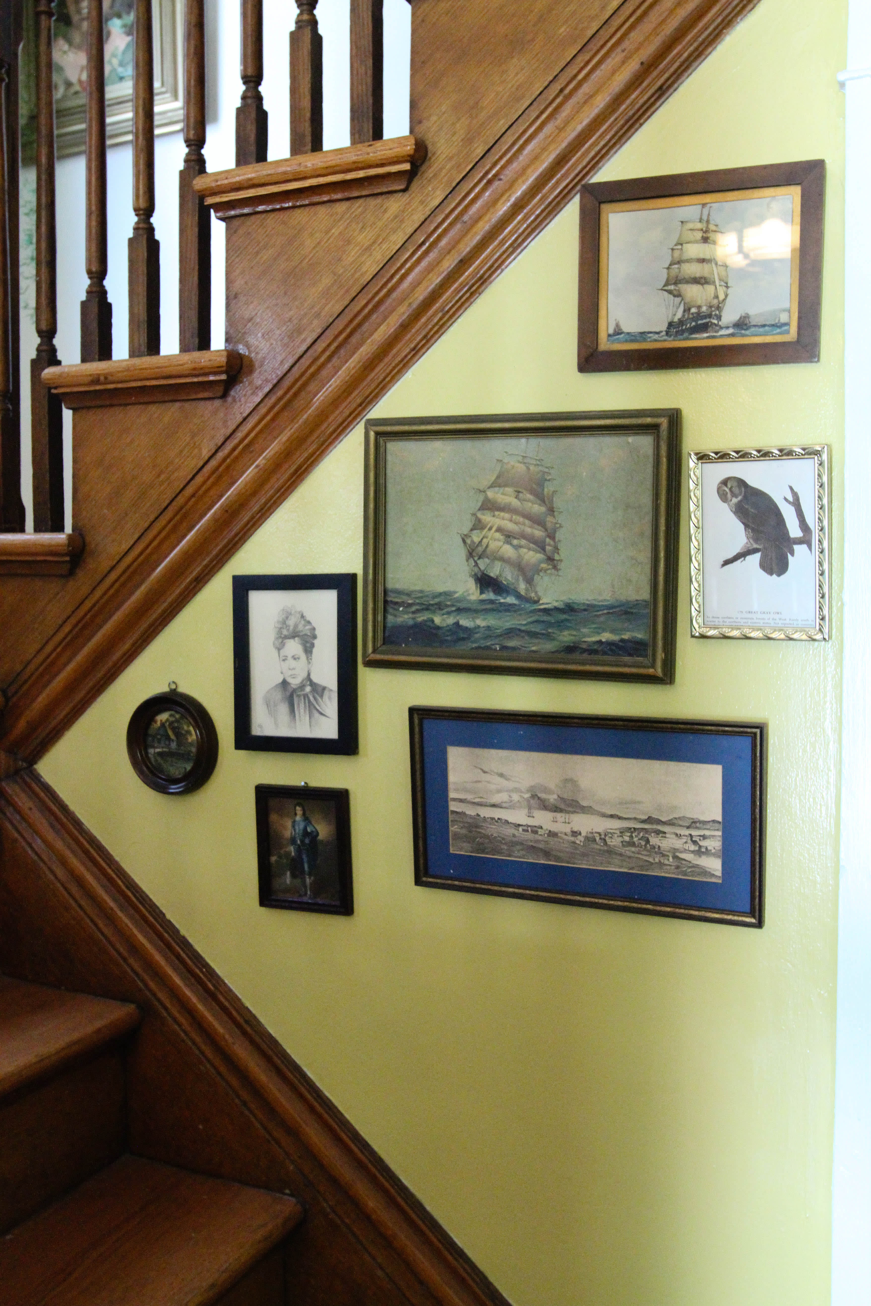 Color Confidence: 10 Colors that Work Well with Wood Trim ...