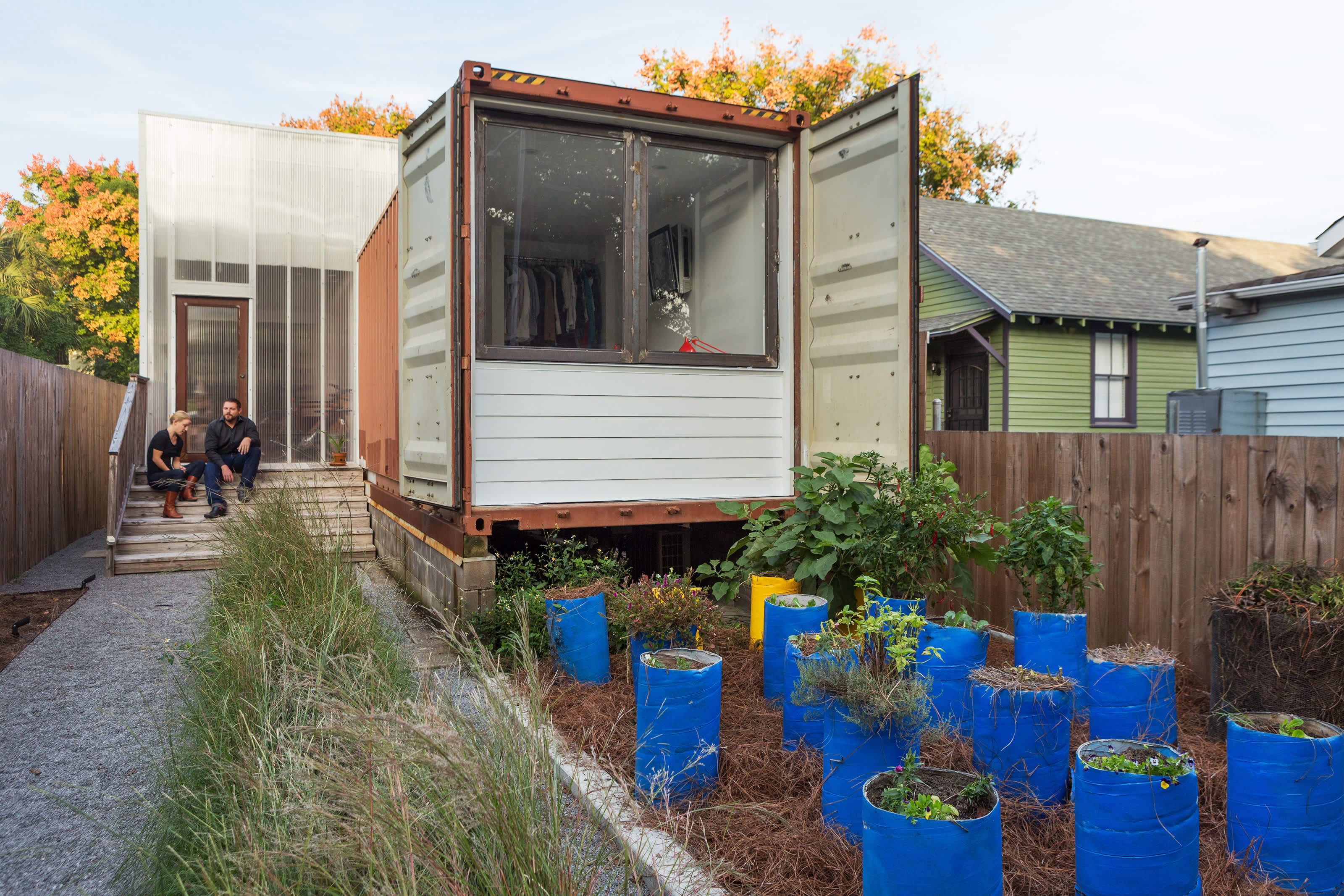 House Tour A Sleek Shipping Container New Orleans Home Apartment Therapy