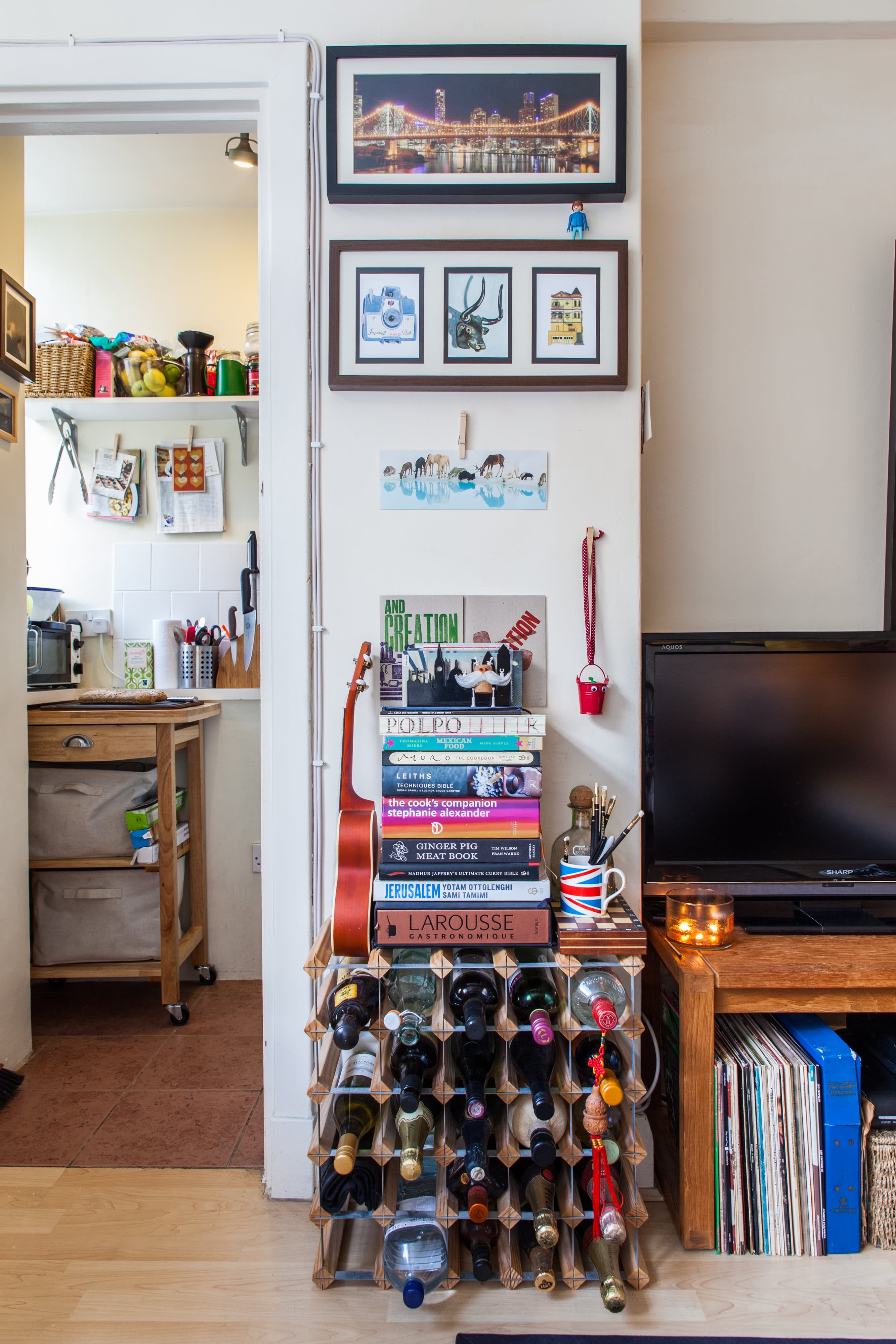 house-tour-a-270-square-foot-london-studio-apartment-apartment-therapy