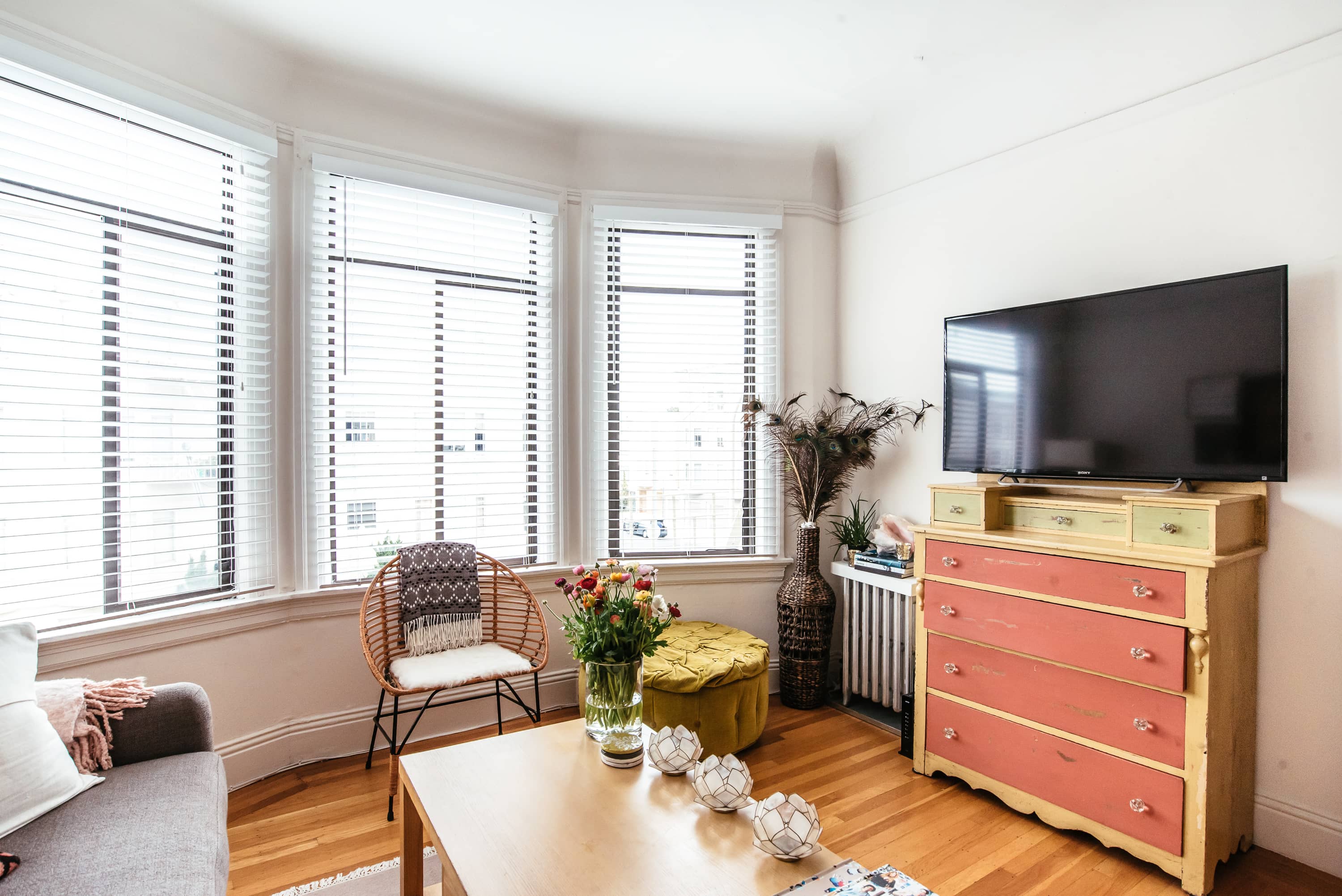 House Tour A Small Boho Chic San Francisco Studio Apartment Therapy