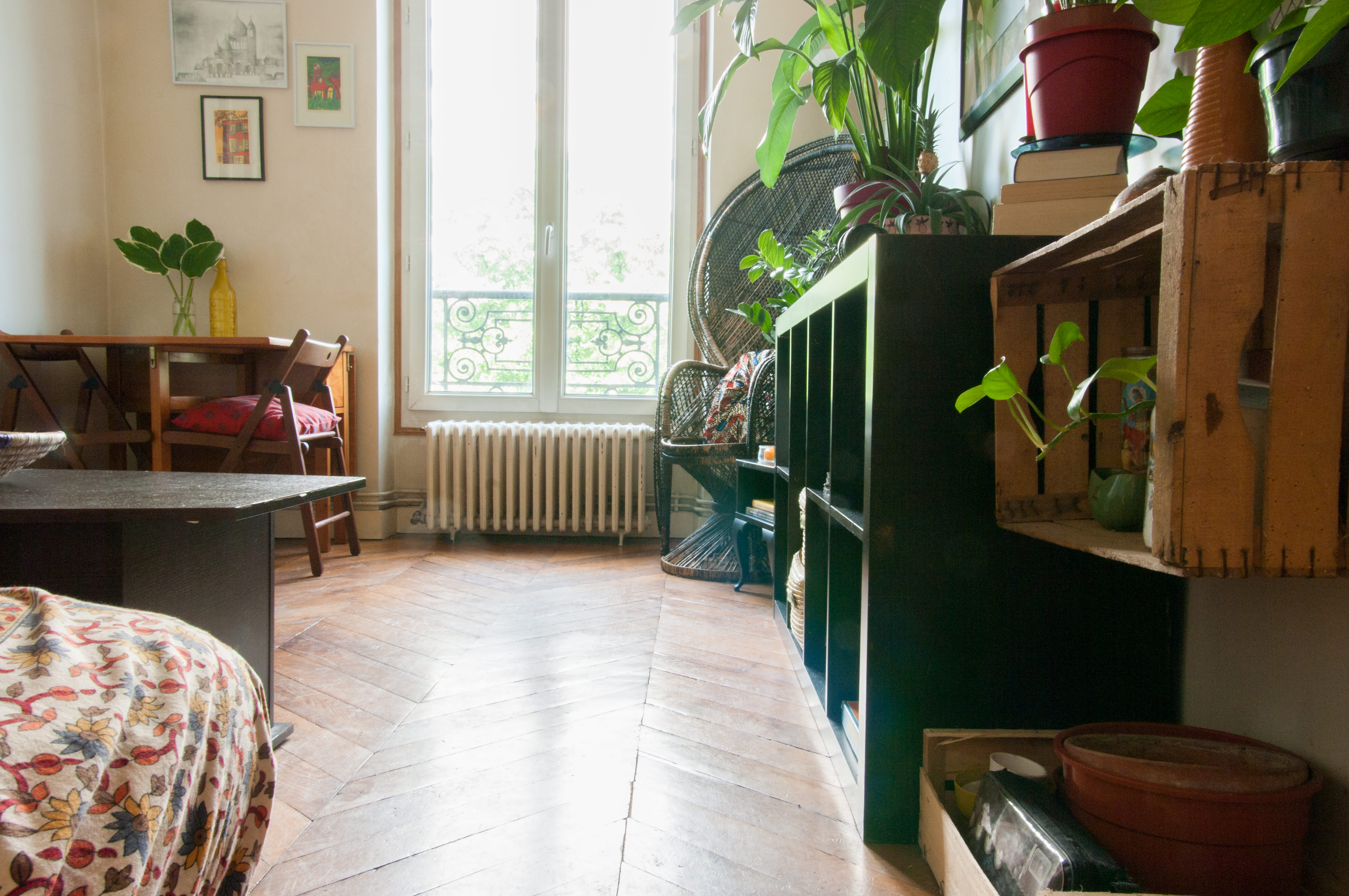 House Tour A Bohemian Eclectic Parisian Apartment Apartment Therapy