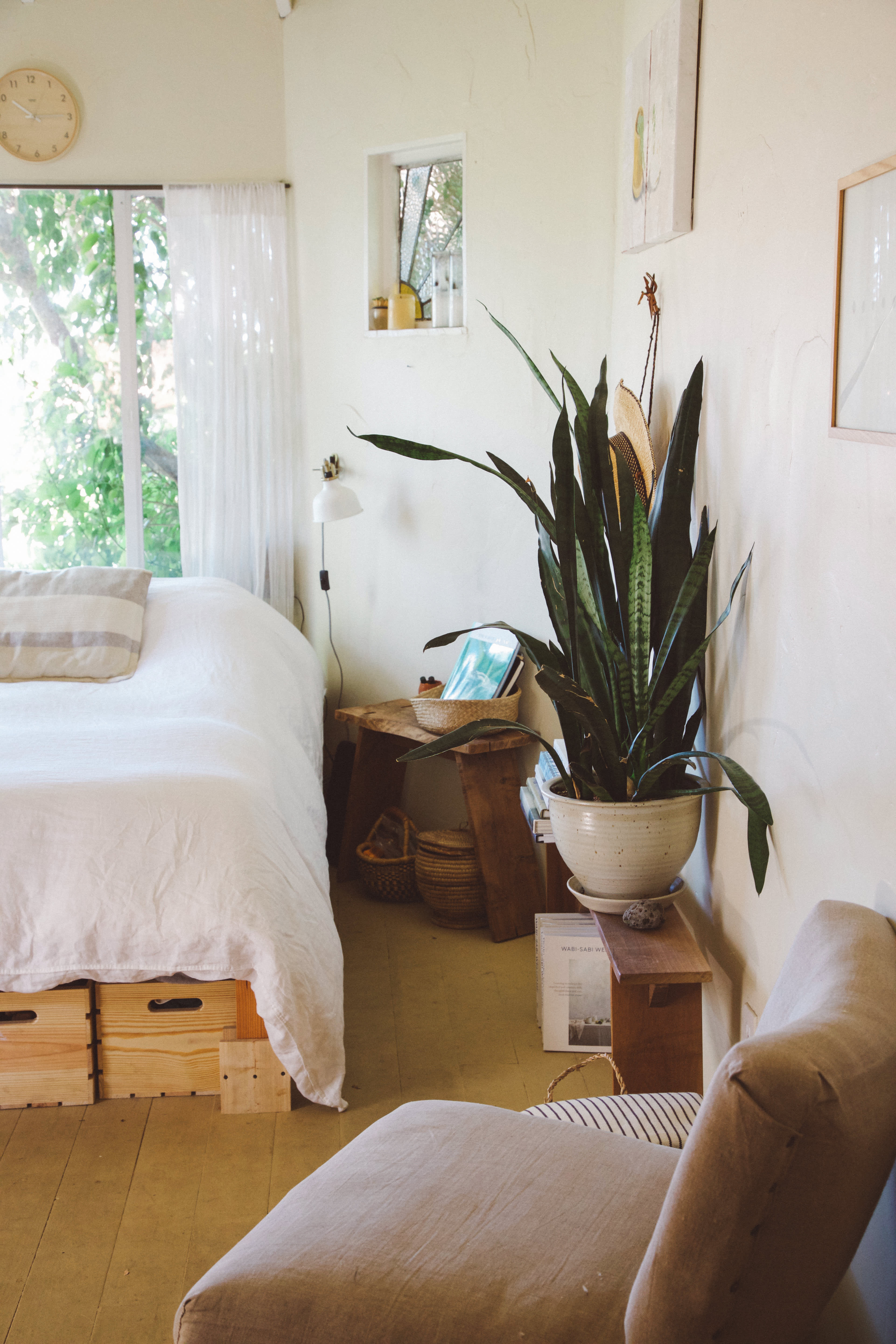 A 200-Square-Foot Studio Apartment in Santa Barbara ...