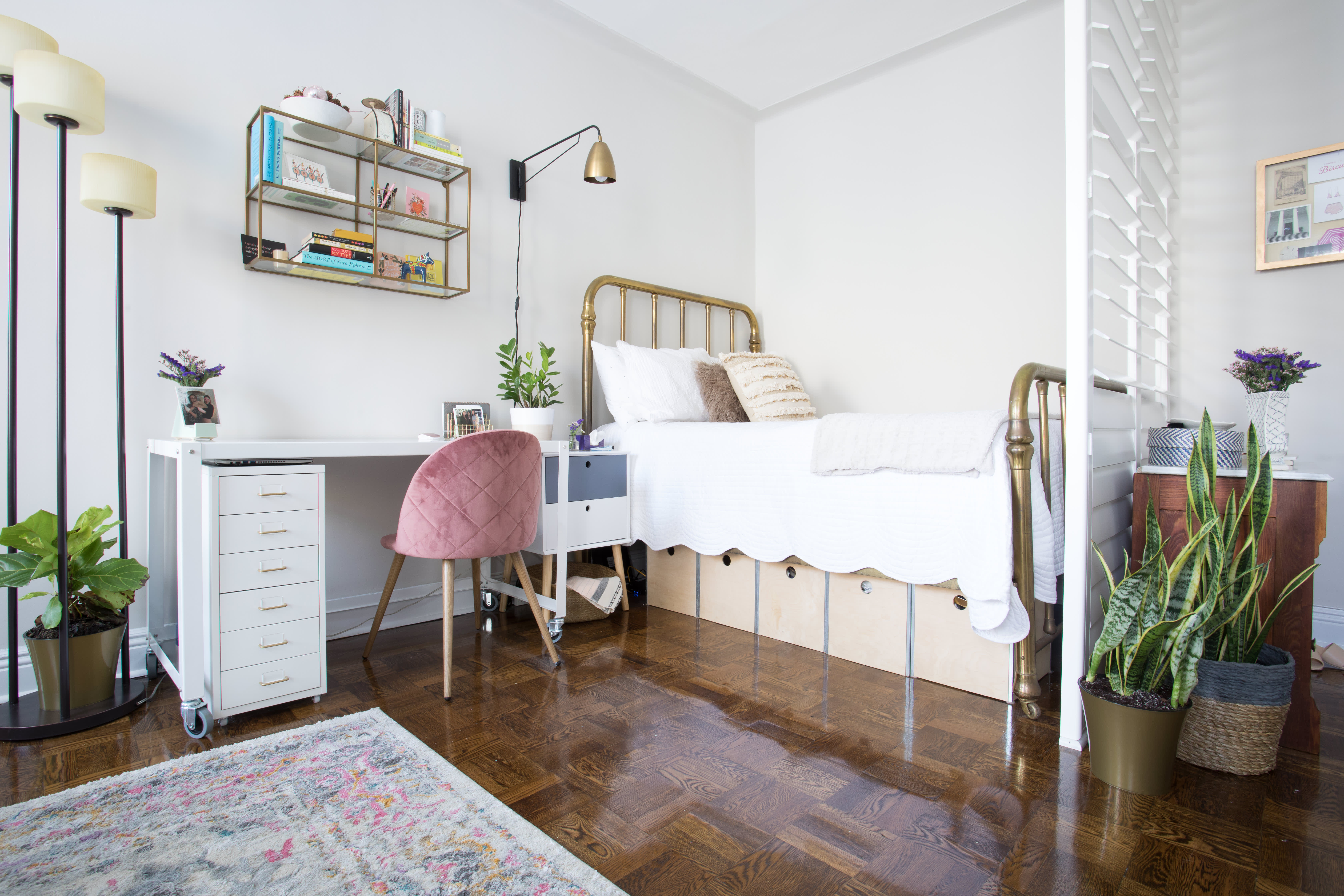 nyc-home-tour-a-500-square-foot-brooklyn-studio-apartment-therapy