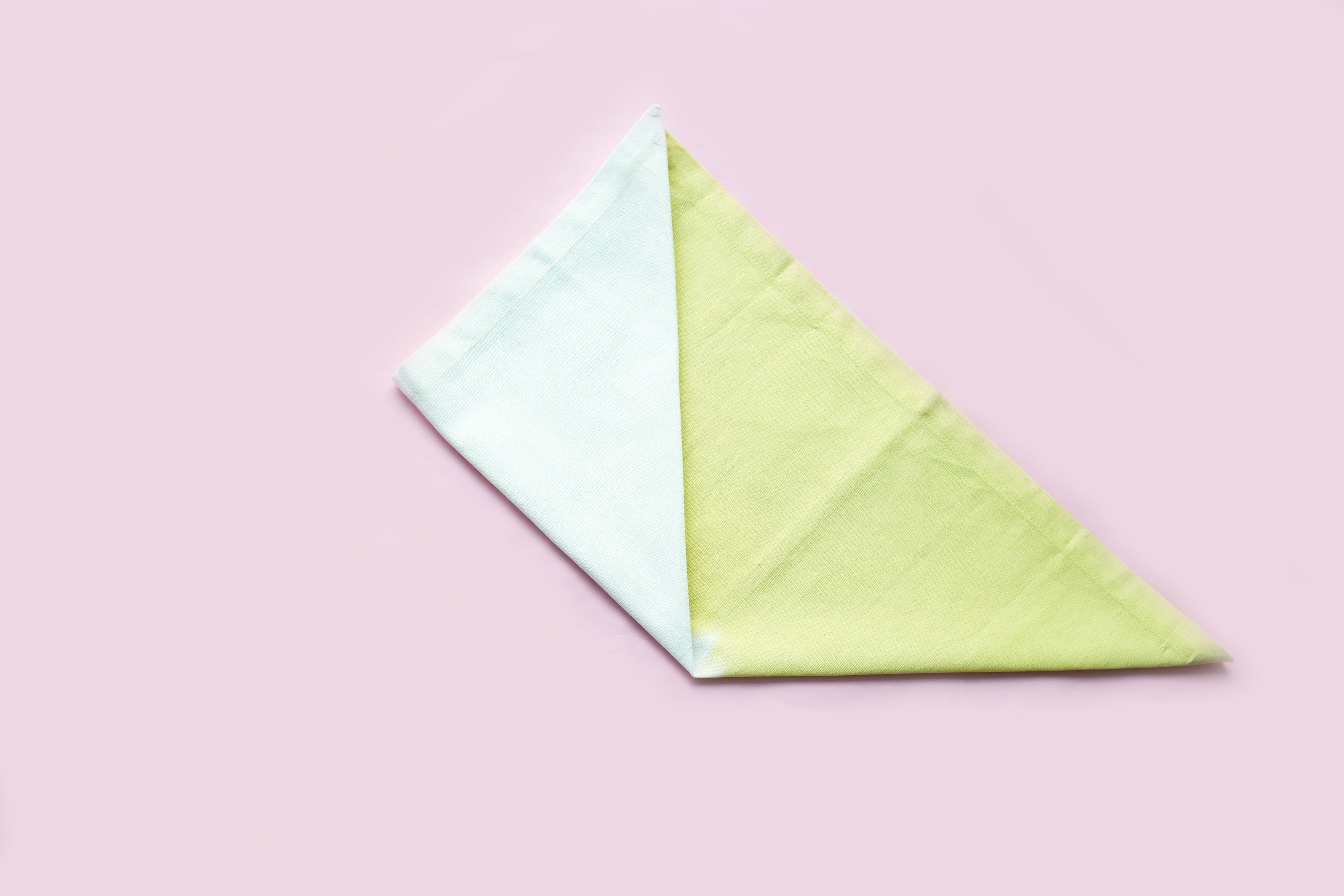 3 Modern NapkinFolding Techniques Everyone Should Know Kitchn