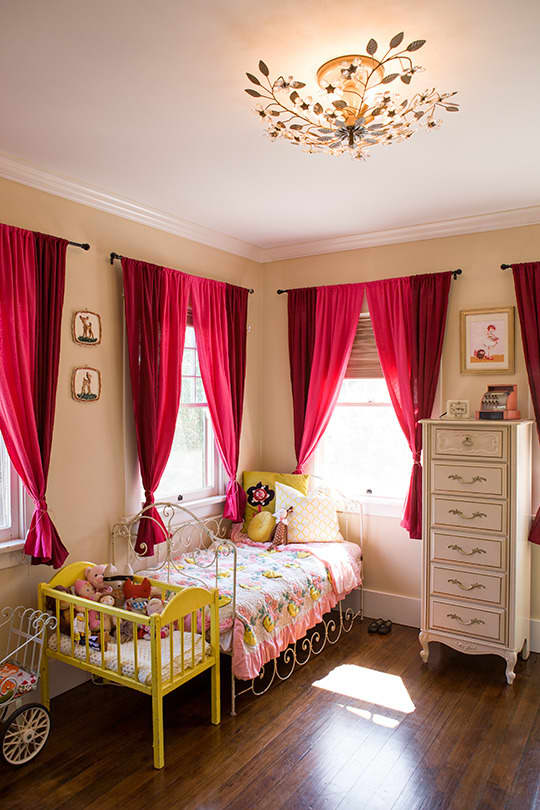 30 Ways to Add Color to Your Kid’s Room Without Painting ...