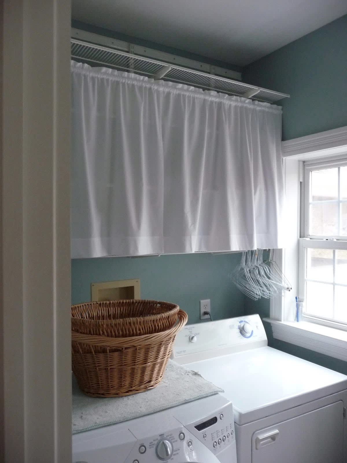 15+ Uses for Tension Rods You've Never Thought Of ...