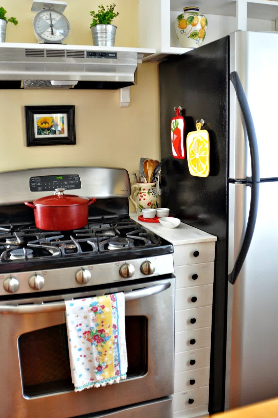 fill the gap between stove and counter