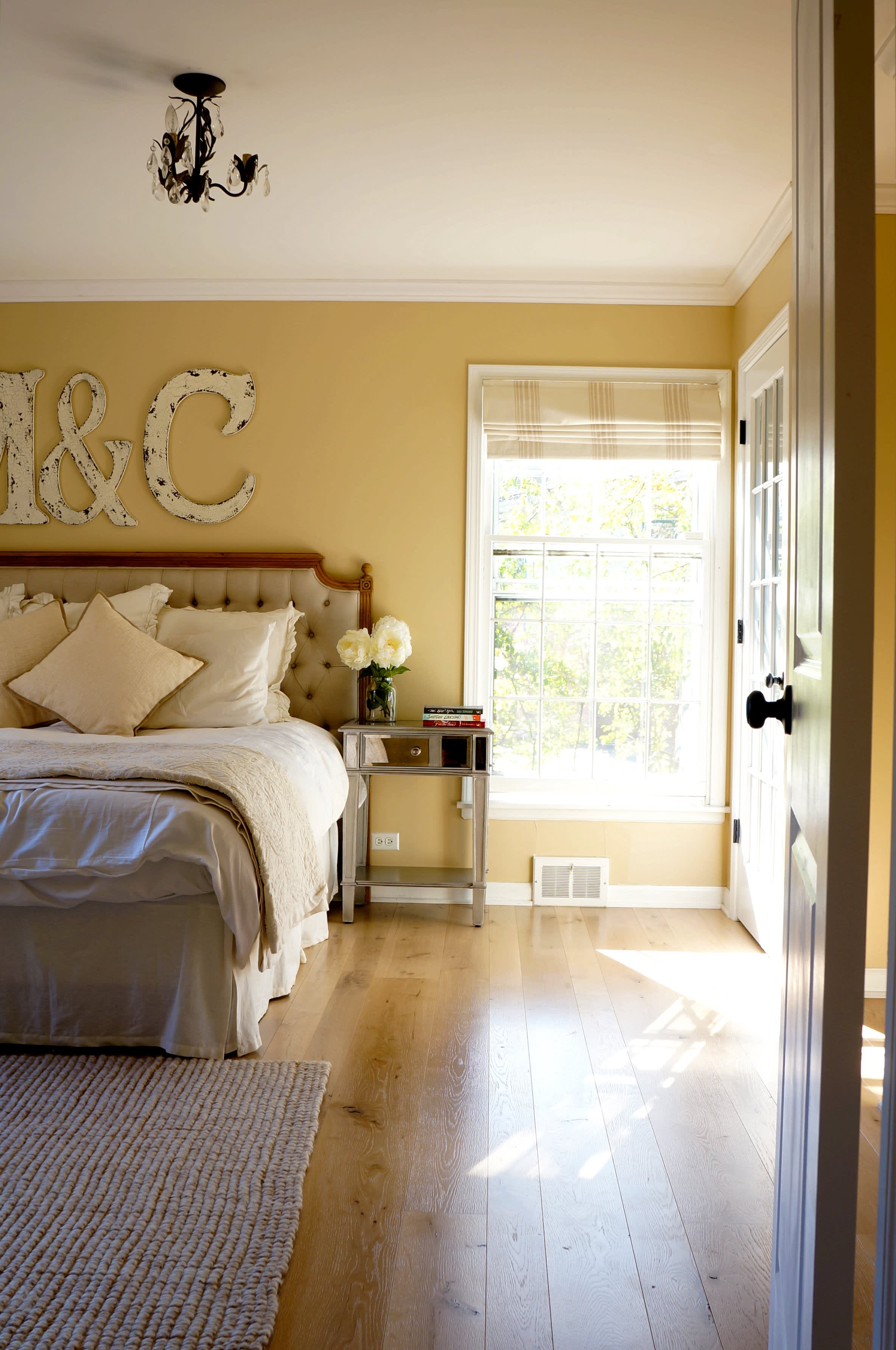 How to NAIL the Perfect Placement When Hanging Art Above the Bed