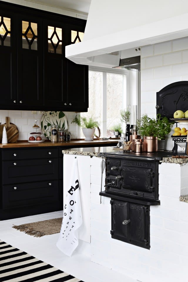 Mix It Up: The Look of More than One Countertop Material ...