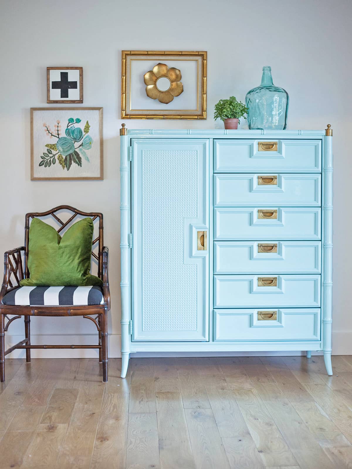 Places That Buy Antique Furniture