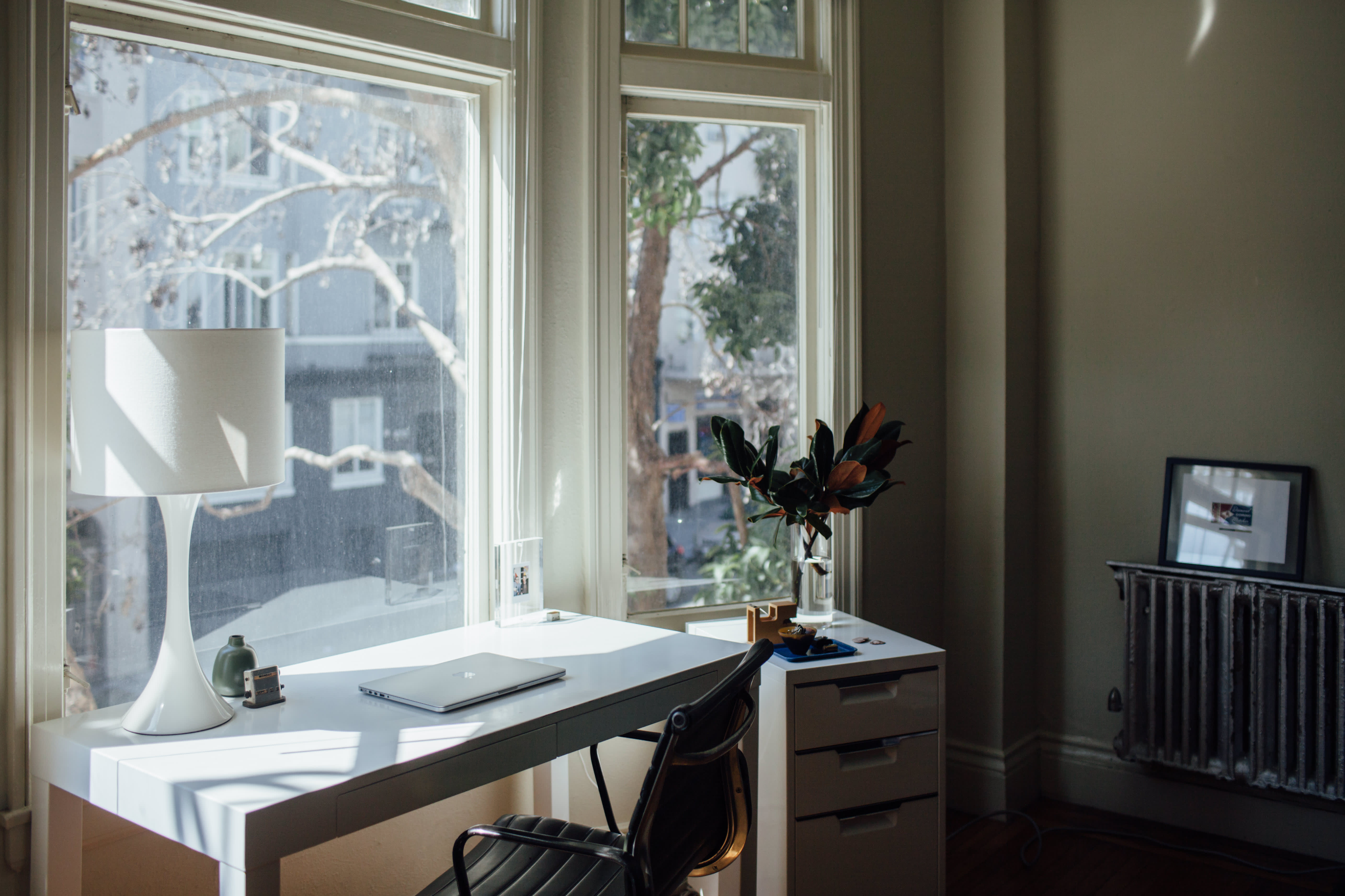 Tour A Minimal San Francisco 20s Small Space Apartment Apartment Therapy