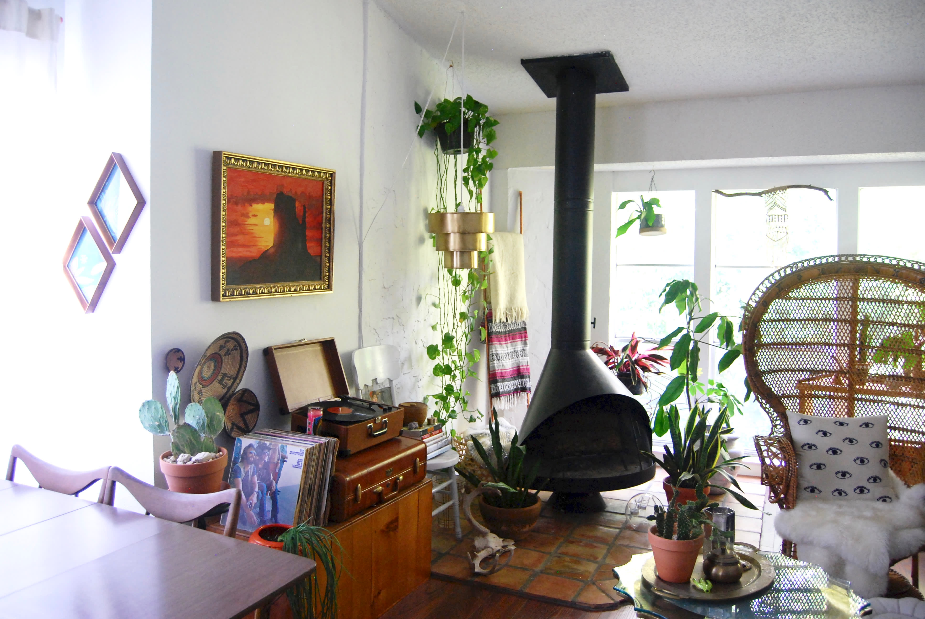 House Tour A Southwestern Shabby Chic Austin Apartment Apartment Therapy