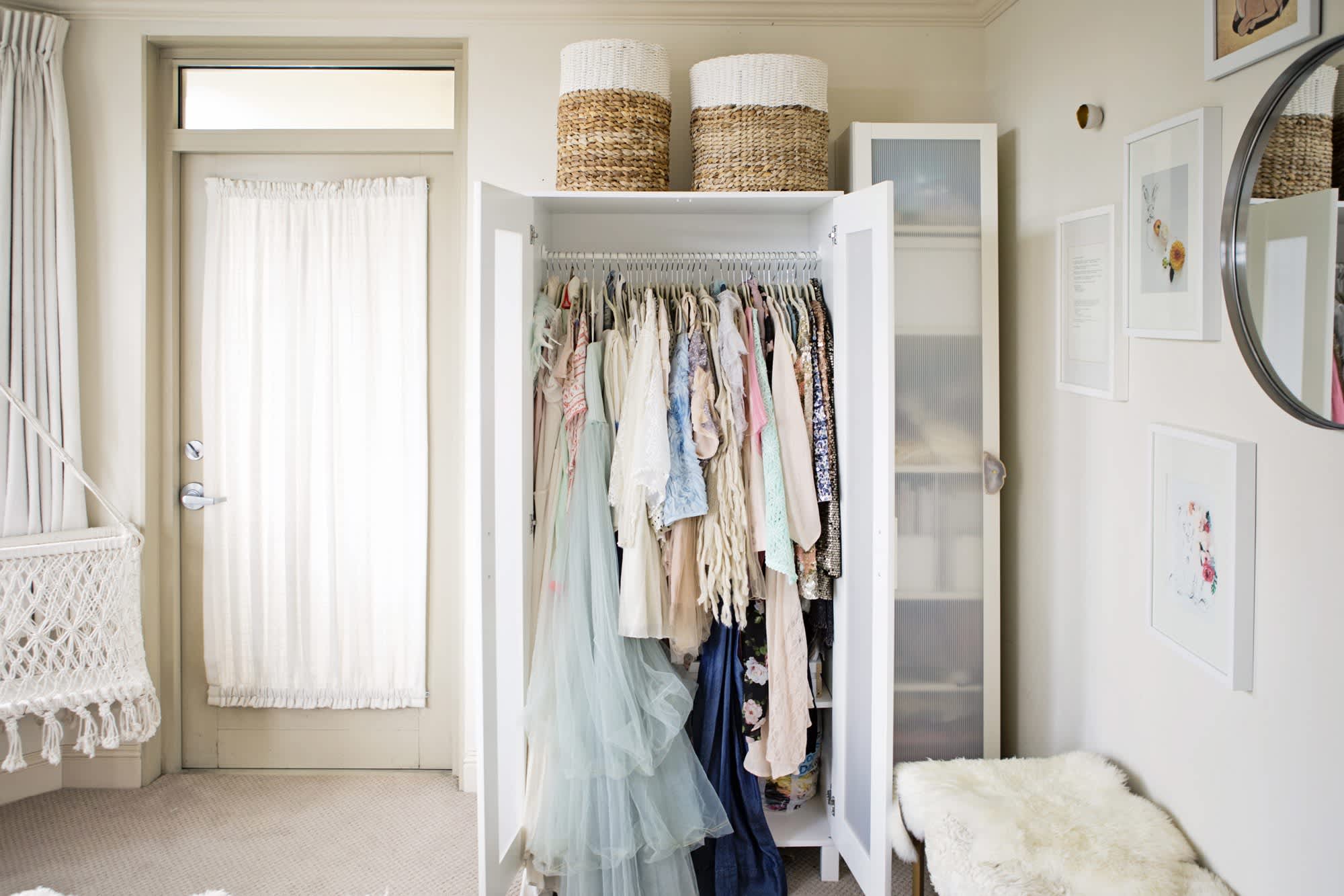 9 Ways to Organize a Bedroom With No Closets Apartment