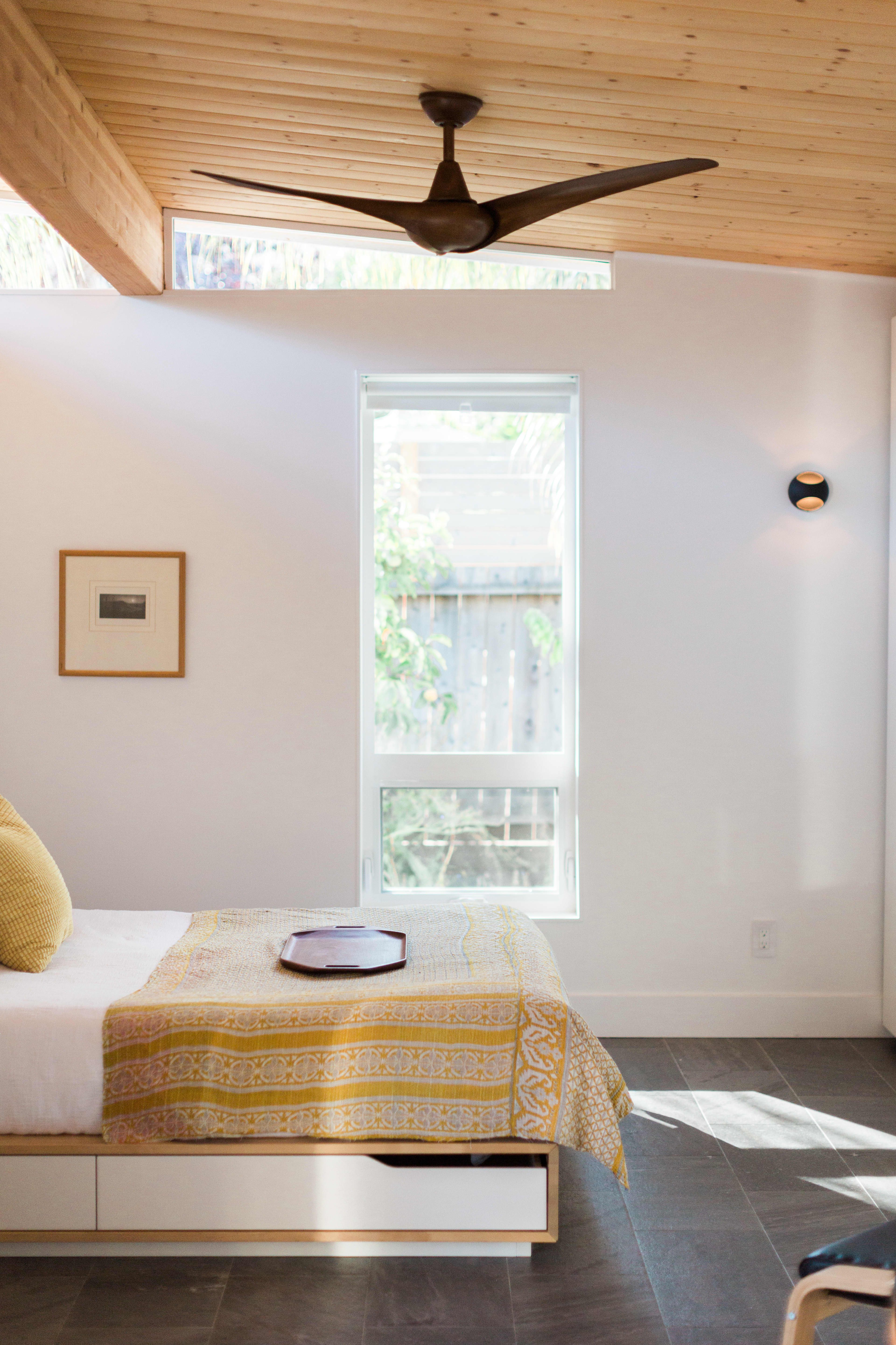 9 Ways to Organize a Bedroom With No Closets Apartment Therapy