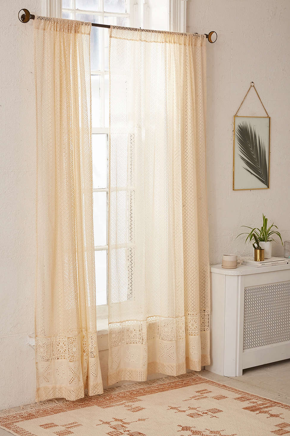 The Luxe Look 7 Details That Ll Turn Any Ordinary Bedroom