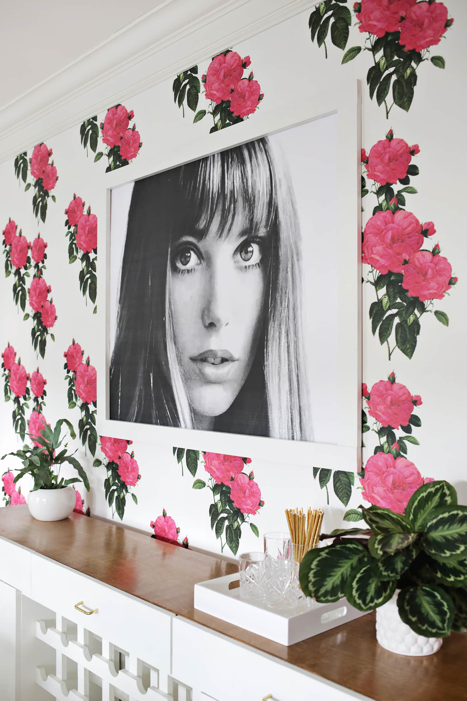 Large Picture Frames You Can Make On The Apartment Therapy Image Credit A Beautiful Mess