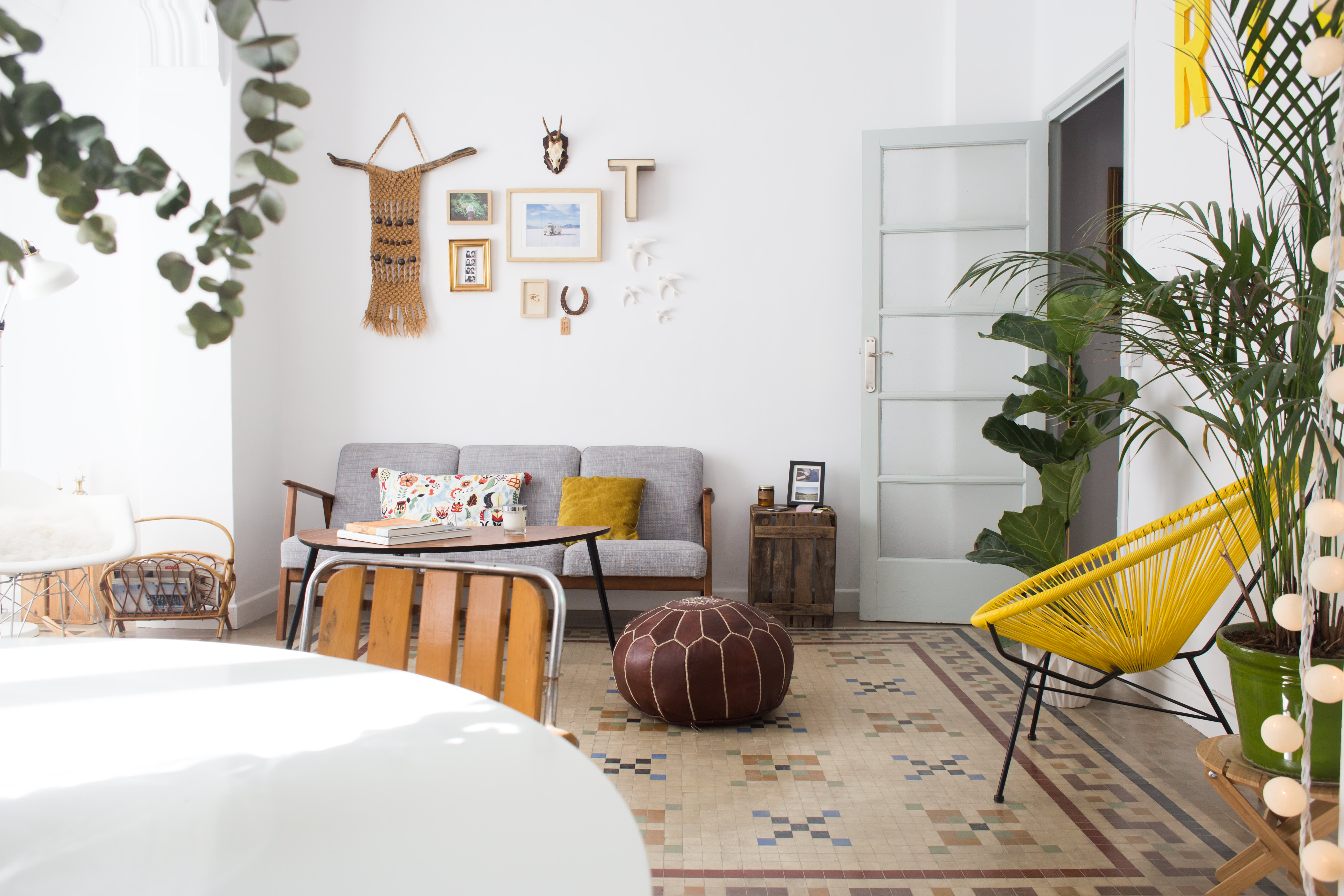 House Tour A Dreamy Spanish Home With Patterned Floors Apartment A Creative Couple 8217 S Vintage Eclectic Spanish Home Gallery
