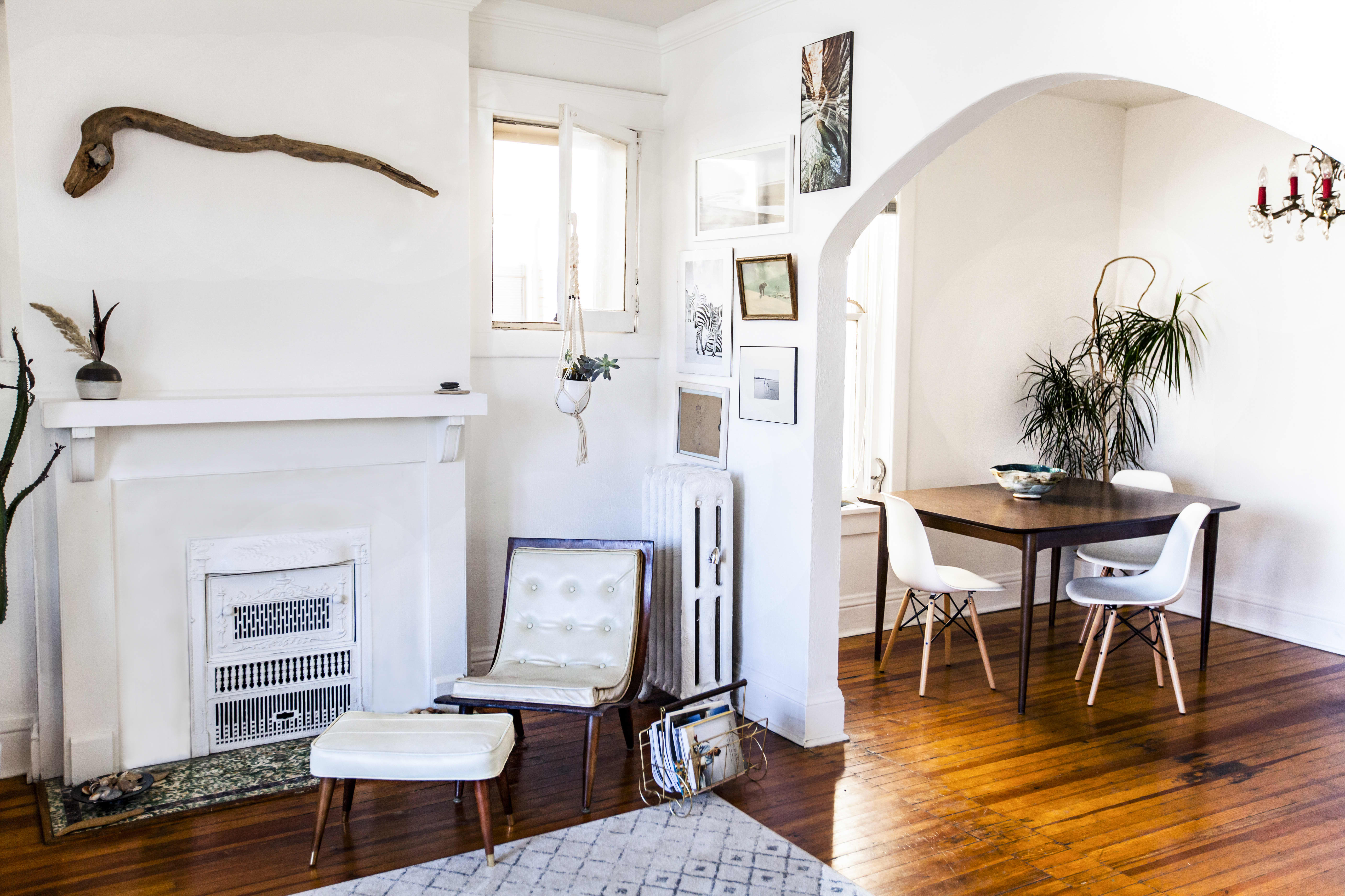 House Tour A Photographer S Vintage Apartment In Denver A Photographer 8217 S Vintage Filled Denver Apartment Gallery