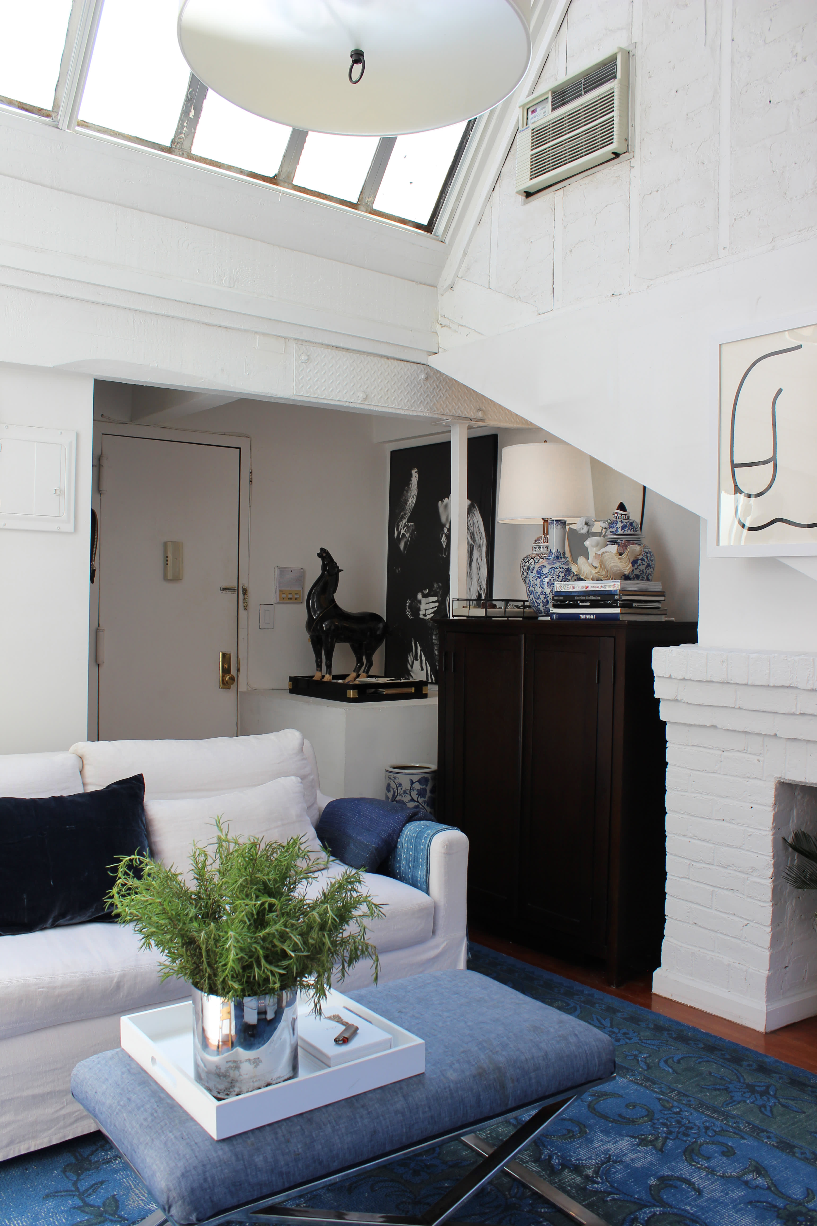 House Tour: A 350 Square Foot Bright NYC Studio ...