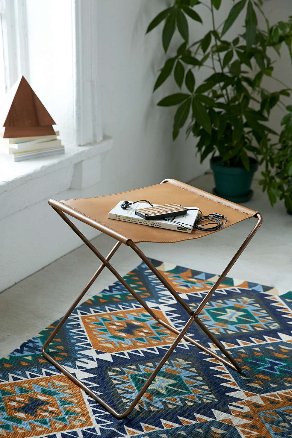 The Best Coffee Tables for Small Spaces Apartment Therapy