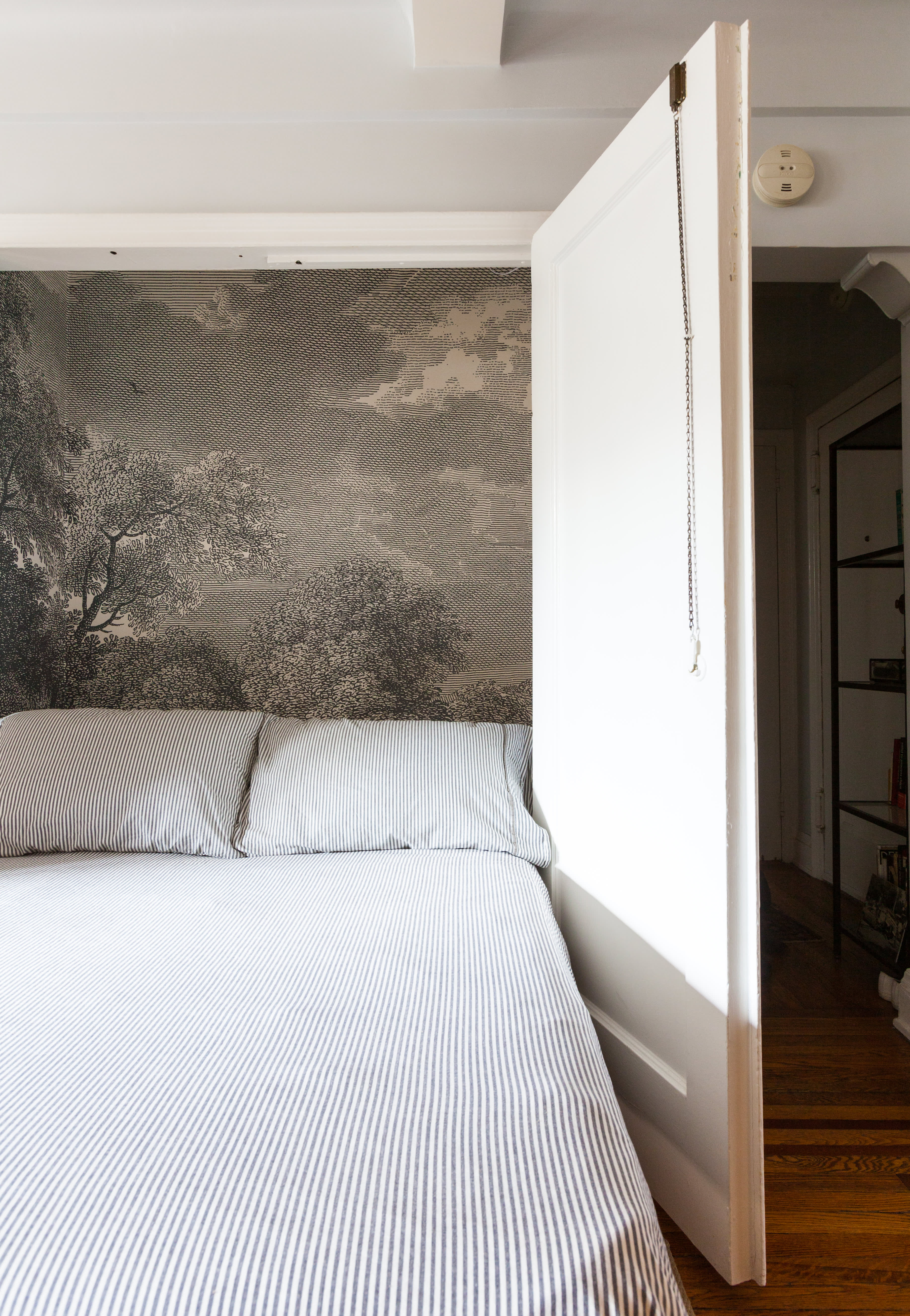 The Real Low Down On Murphy Beds From People Who Use Them Every Image Credit Melanie Rieders