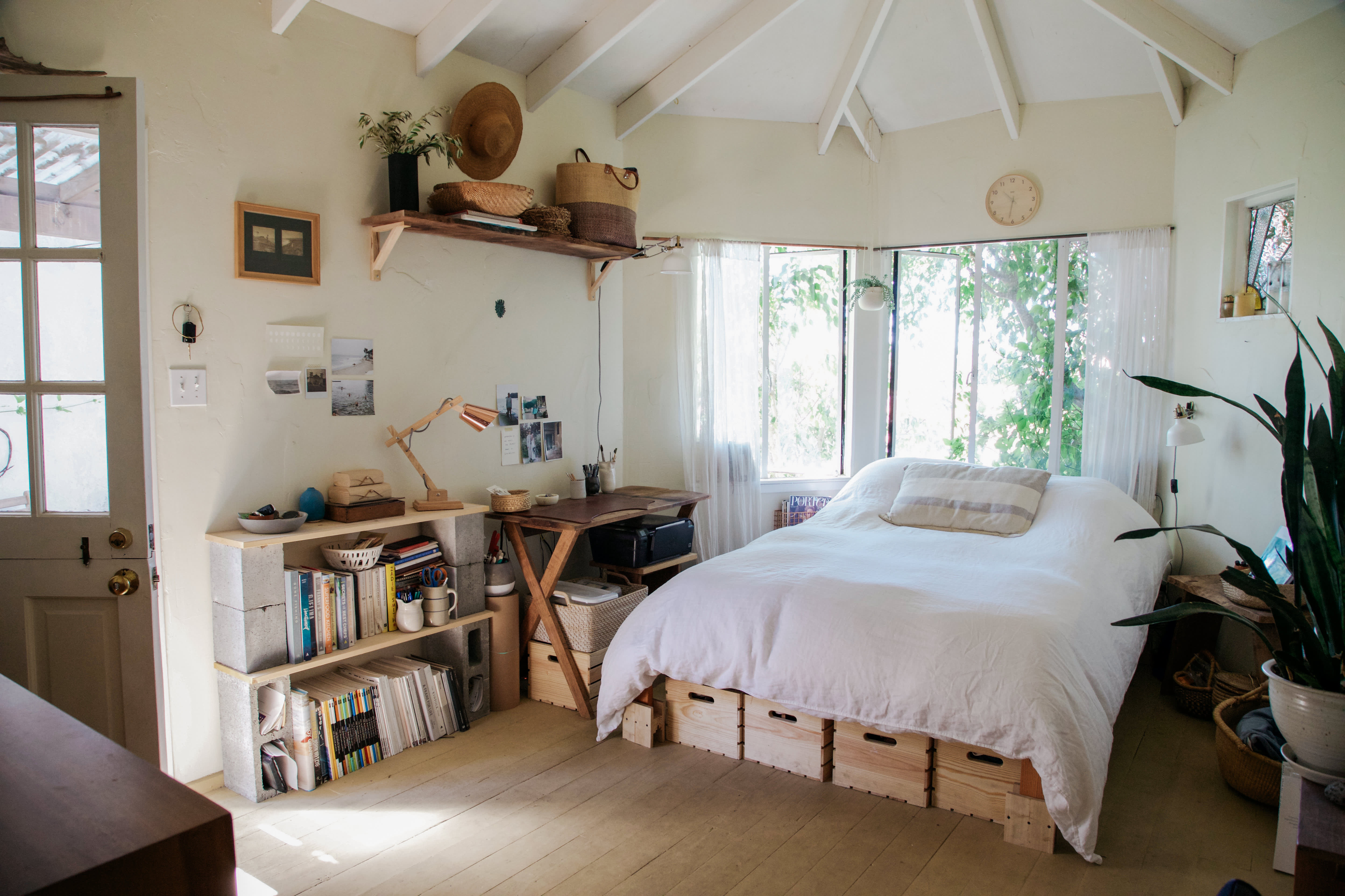 A 200 Square Foot Studio Apartment In Santa Barbara Apartment Therapy