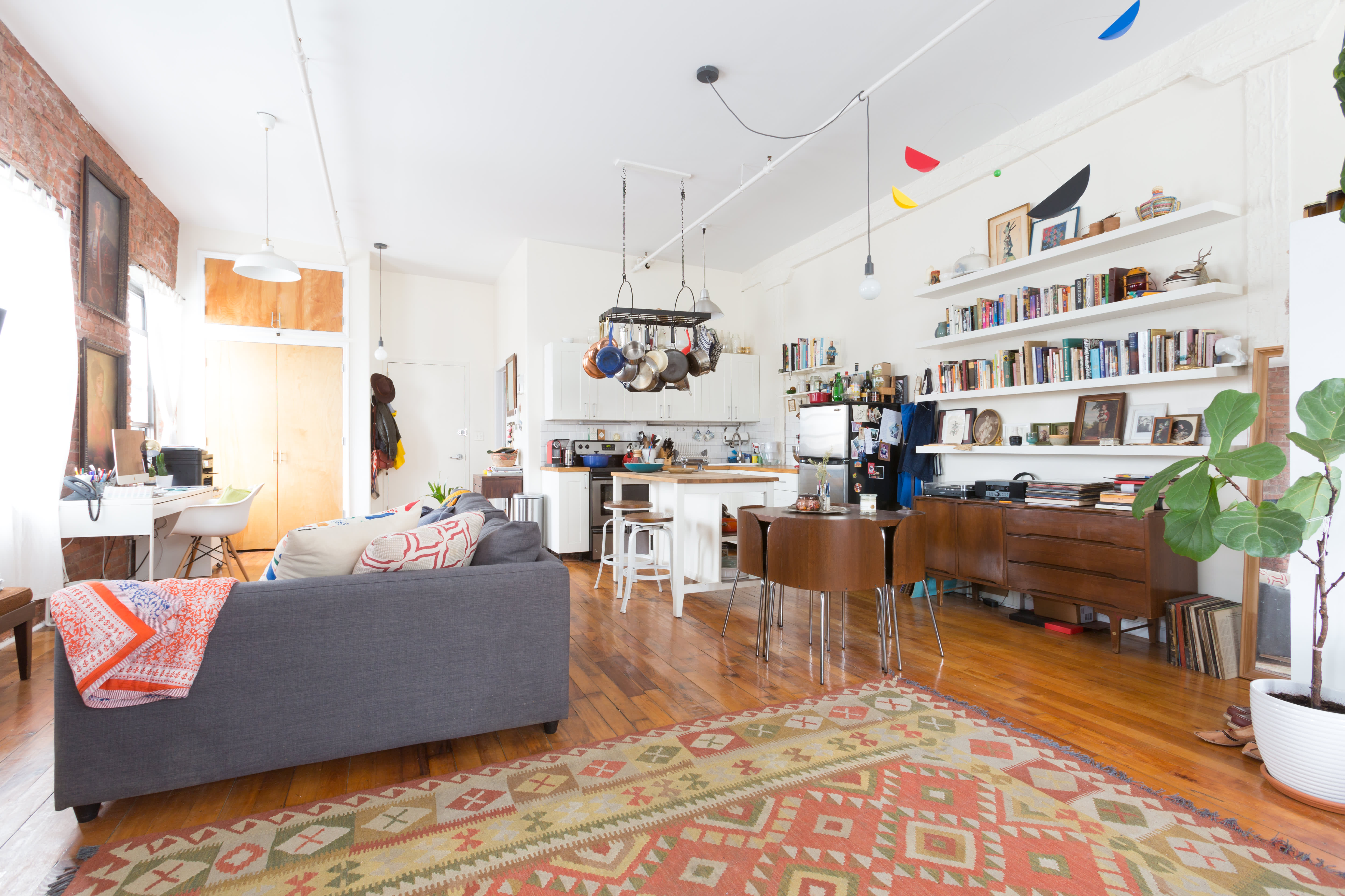 Studio Apartment In Brooklyn Dollar700