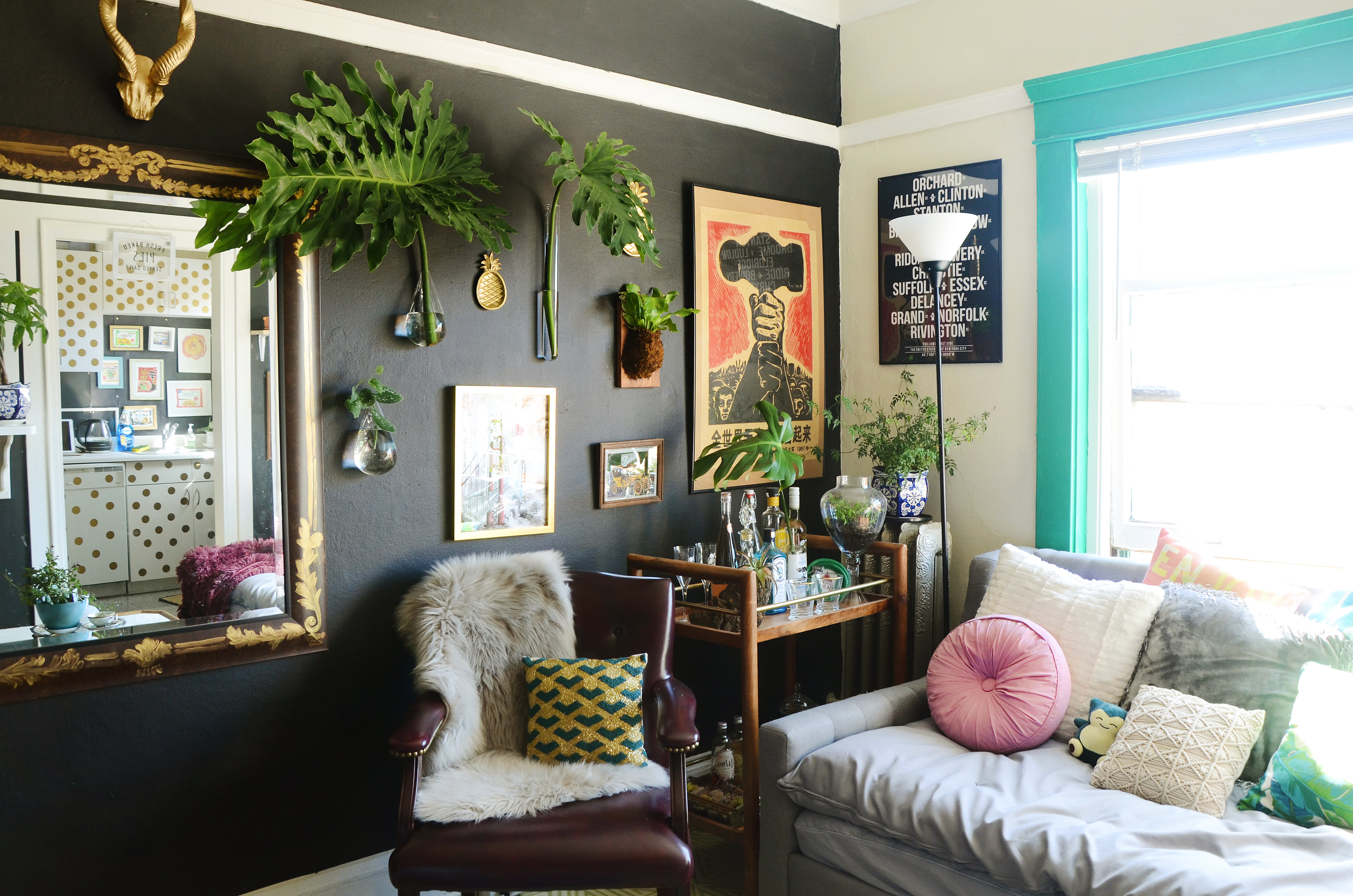 House Tour A Dark, Maximalist, Moody Glam Apartment Apartment Therapy