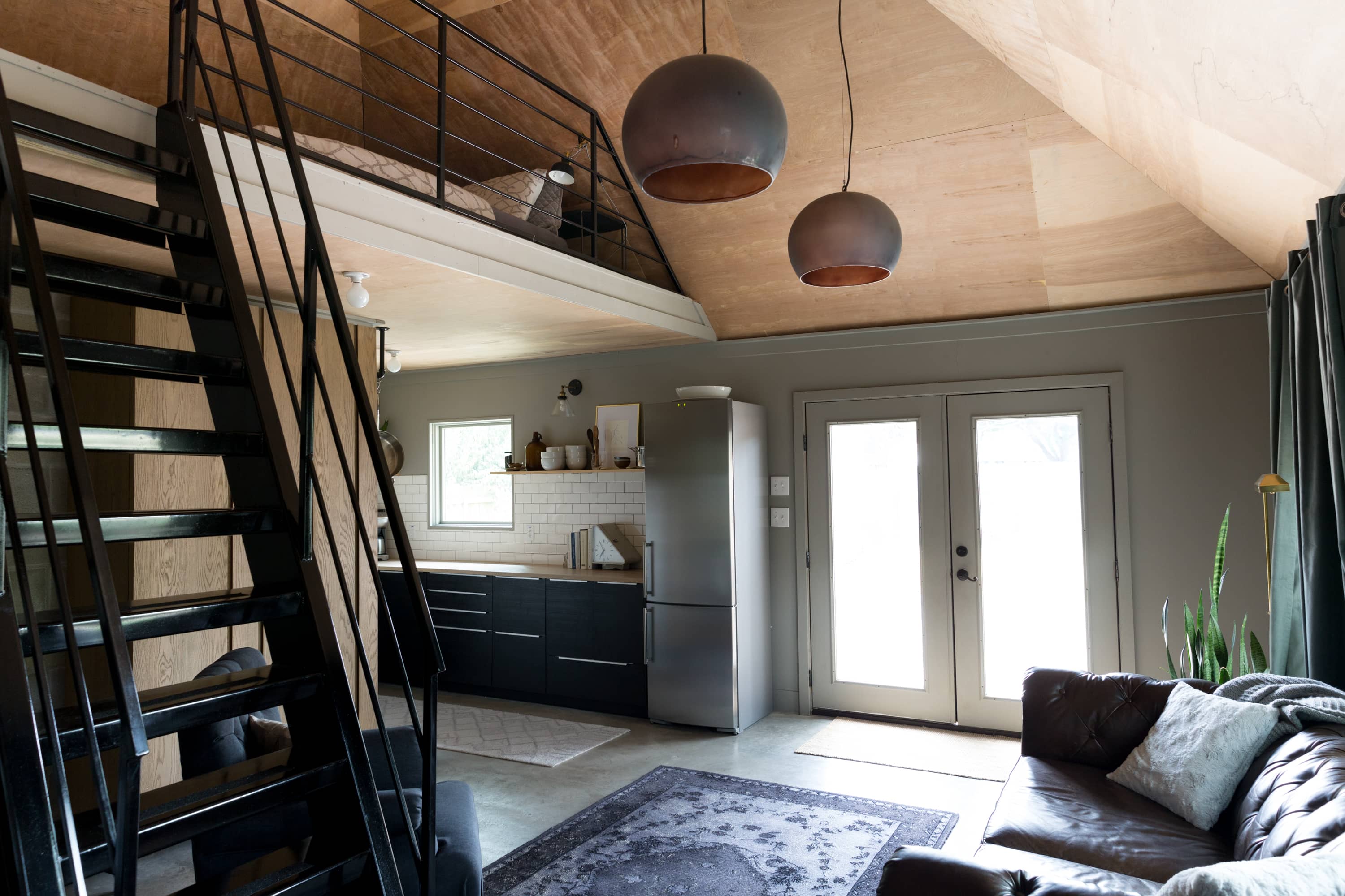 House Tour A Modest Modern 400SquareFoot Garage Home Apartment Therapy