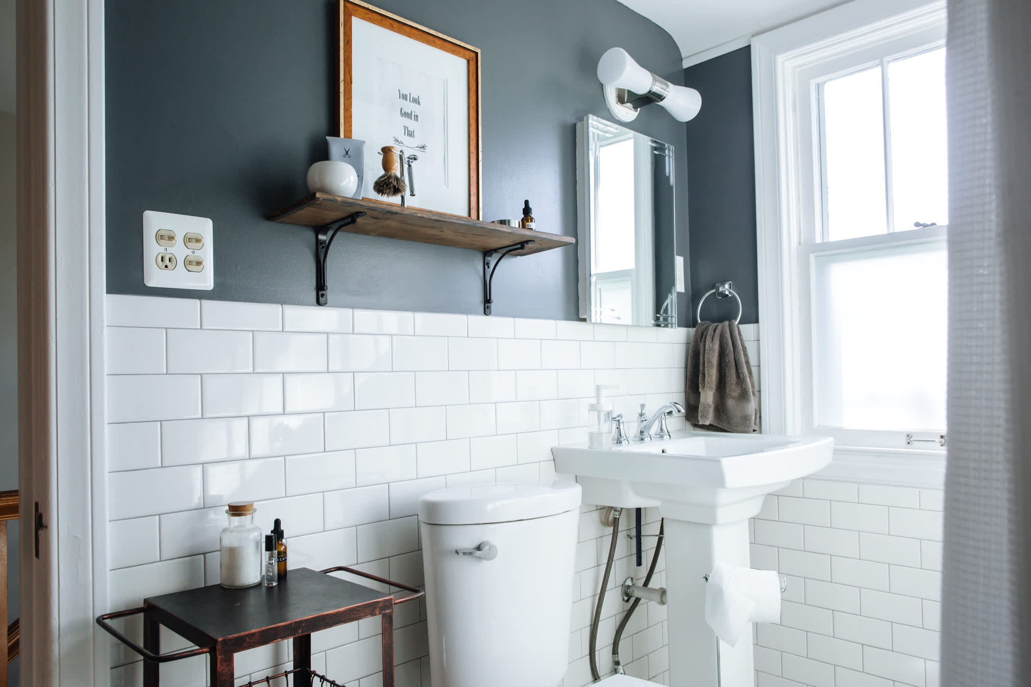 Paint Colors For Vanity In White Bathroom