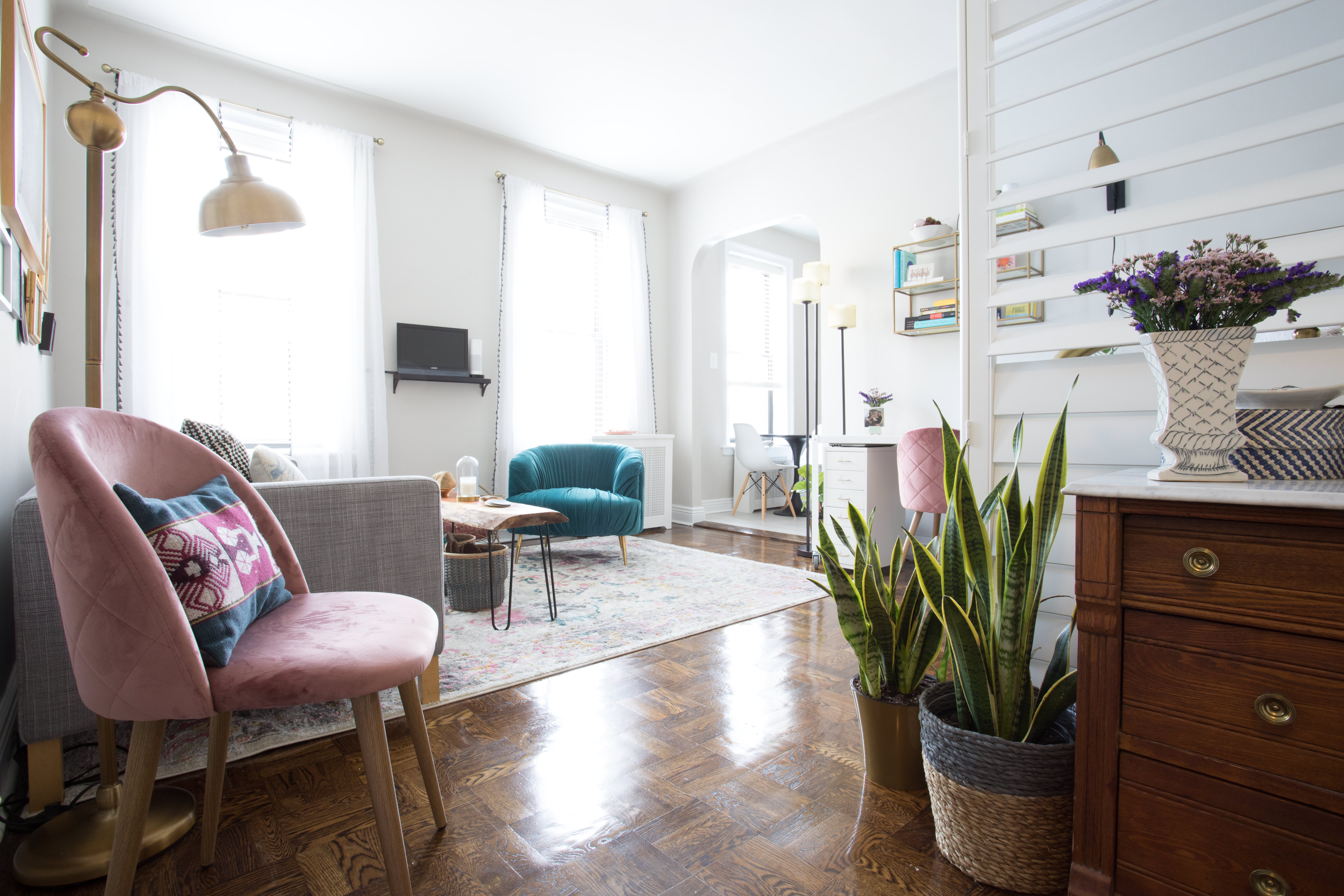 NYC Home Tour A 500 Square Foot Brooklyn Studio Apartment Therapy