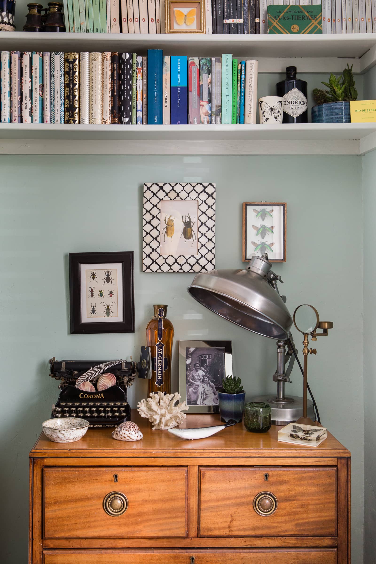 House Tour A Design Blogger S Colorful London Home Apartment Therapy Color Pattern And Patina In A Design Blogger 8217 S London Home