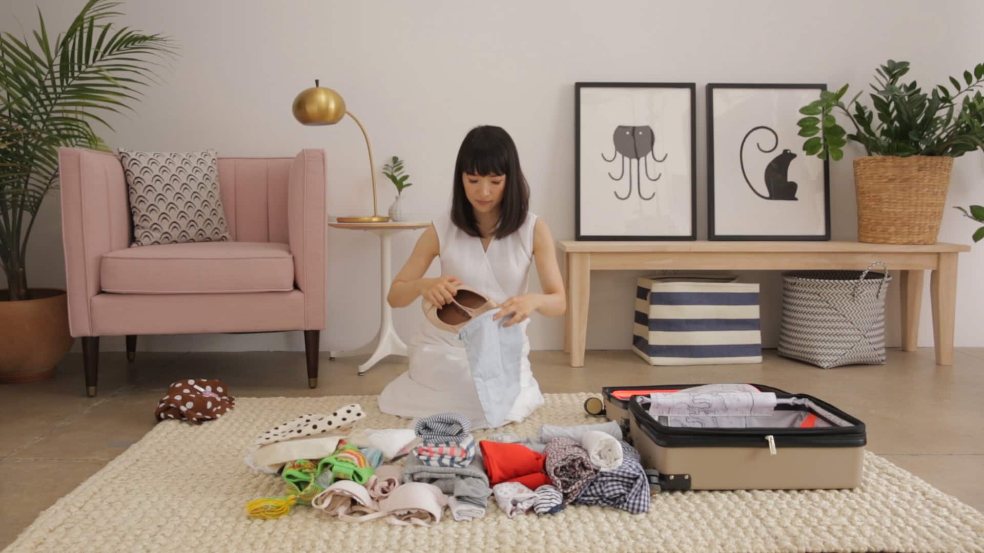 Marie Kondo Shows Us How To Pack A Suitcase | Apartment Therapy