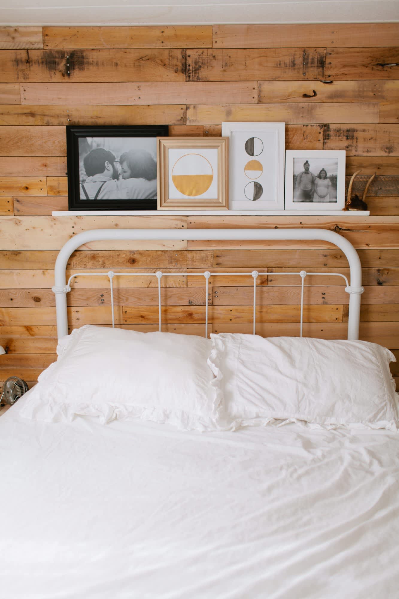Best Small Bedroom Ideas - Design and Storage Tips ...