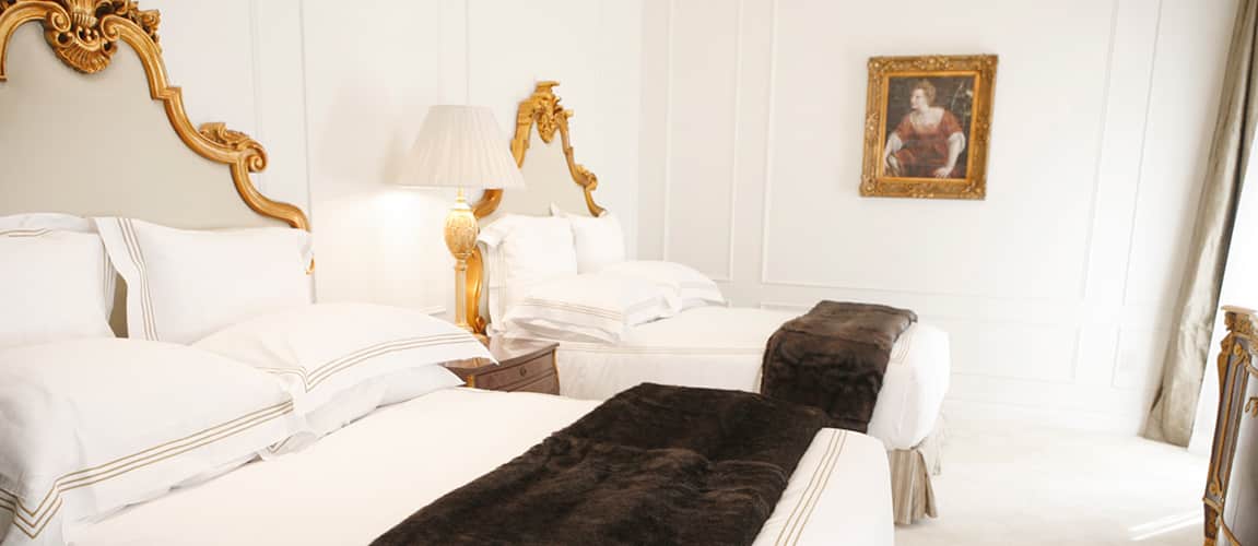 How to Make Your Bed at Home Like a 5Star Hotel Apartment Therapy