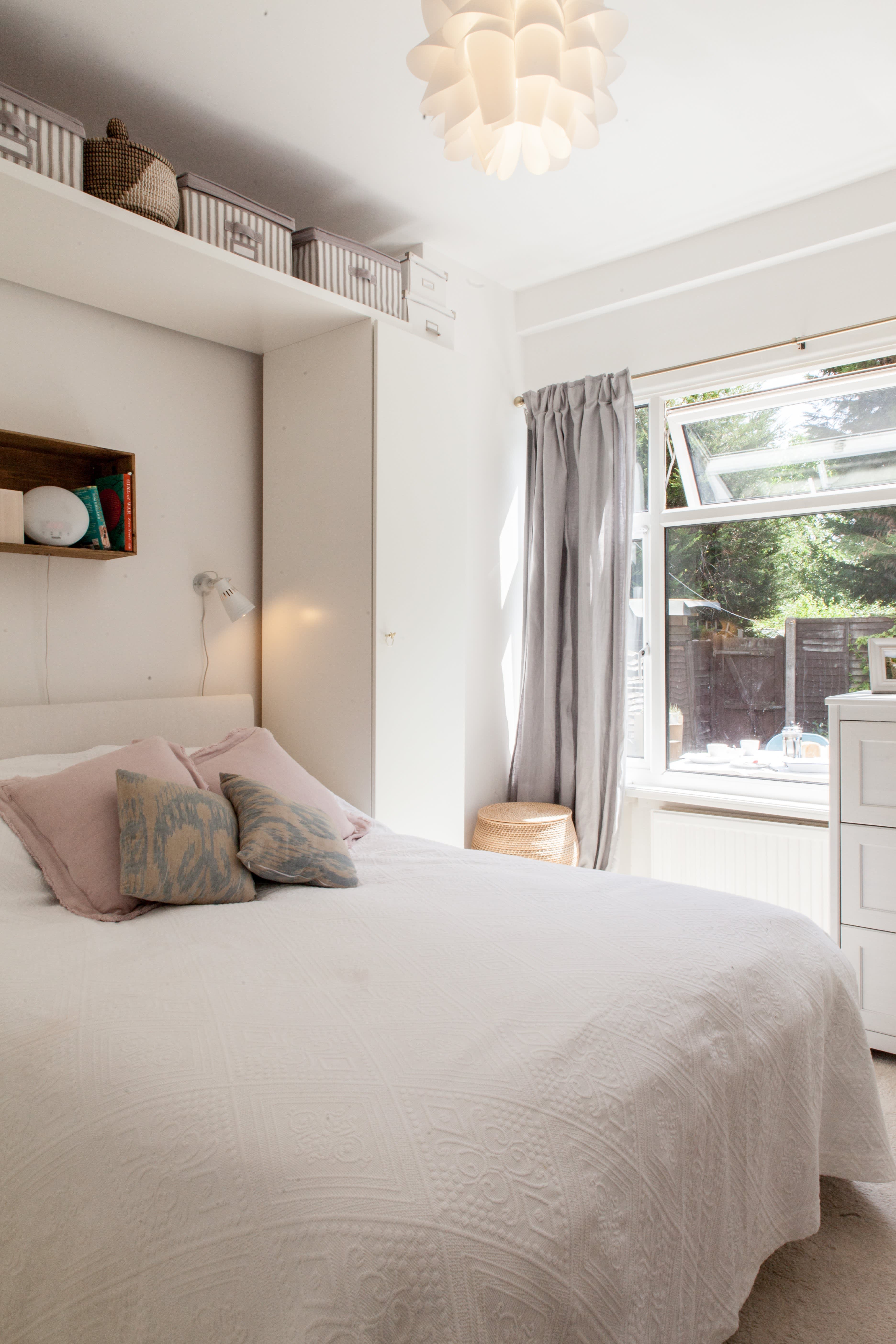 Small Apartment Bedroom Designs