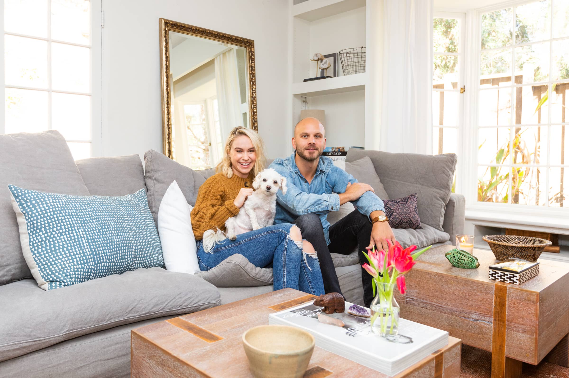 Becca Tobin House Tour Photos Apartment Therapy Actress Becca Tobin 8217 S 1930s L A Home Is Light And Bright Gallery