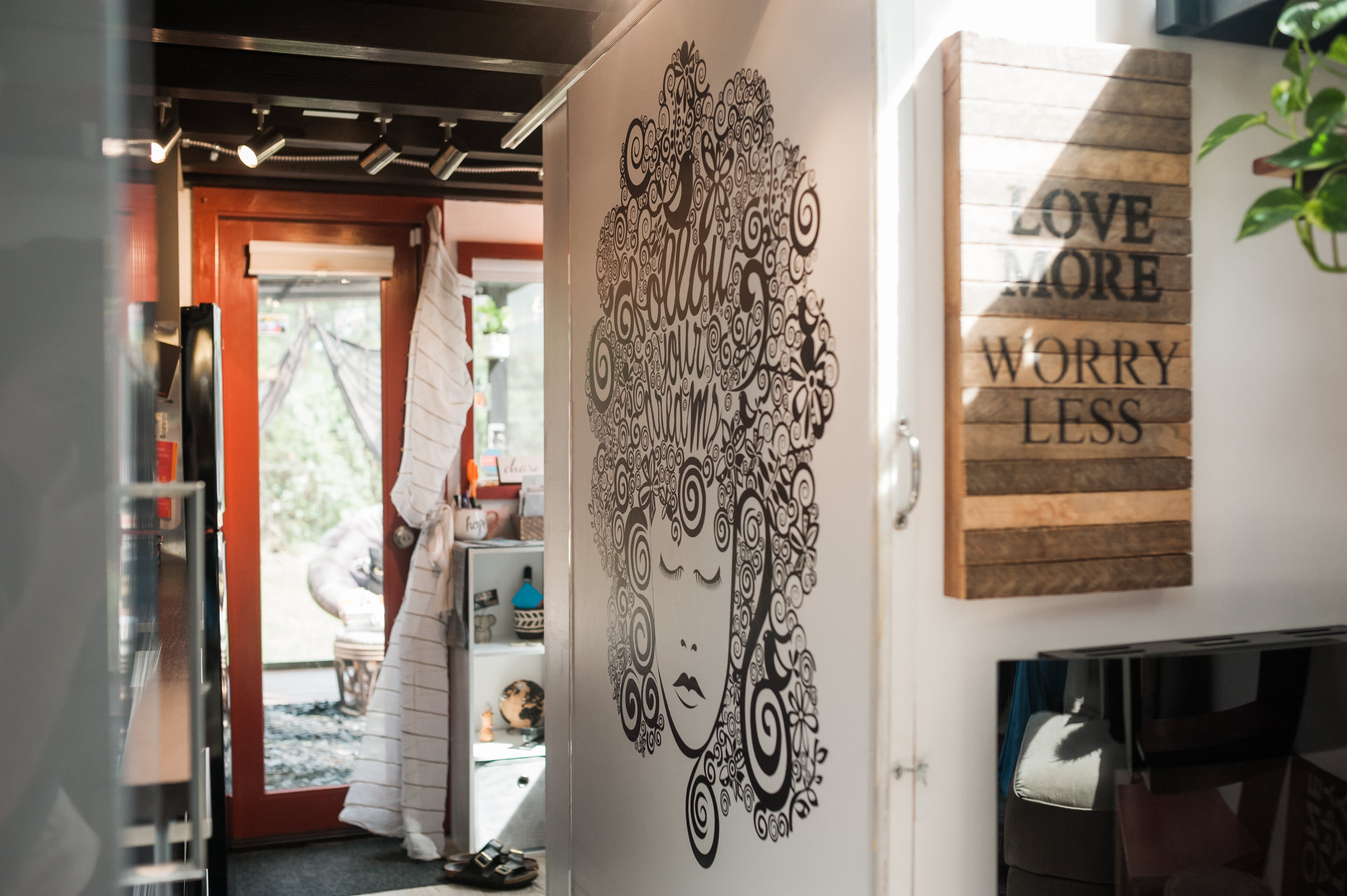 Tiny House Tour Photos Ms. Gypsy Soul Jewel Pearson Apartment Therapy