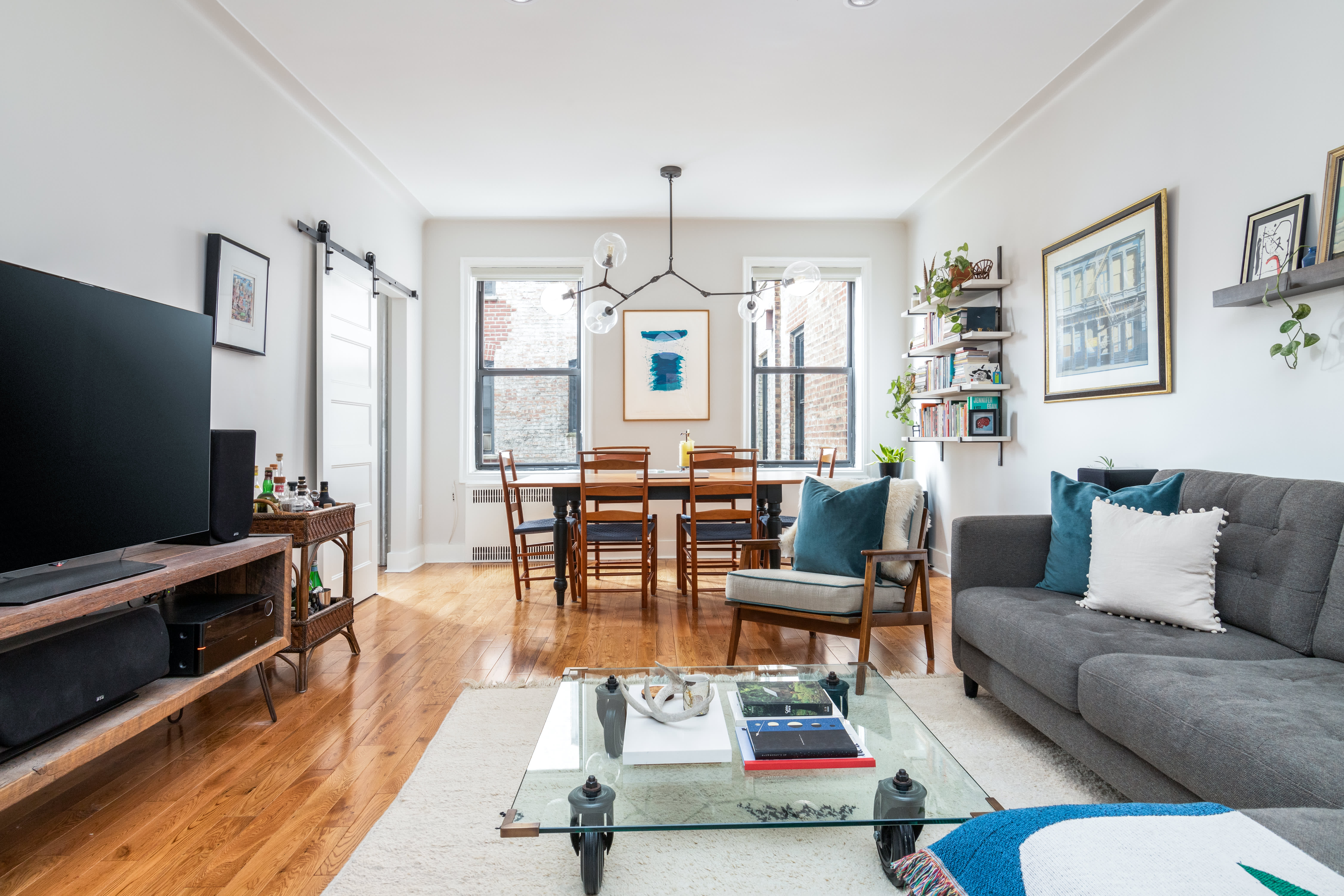 Renovated New York Apartment Tour Photos Therapy This Top To Bottom Home Reno 8217 S Secret Weapon A