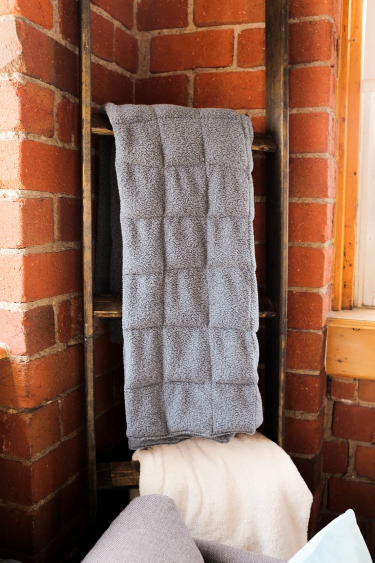4 Ways to Make Your Own Weighted Blanket and Never Leave the House