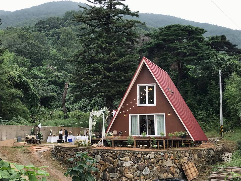 5 A Frame House Kits You Can Buy For Under 60K Apartment Therapy 5-a-frame-house-kits-you-can-buy-for-under-60k-apartment-therapy