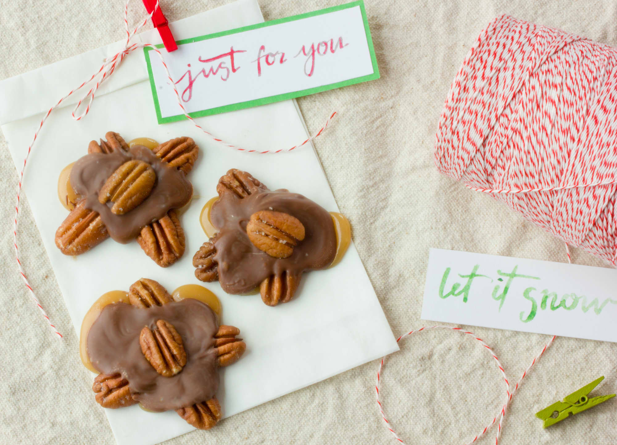 Homemade Gift Recipe: Caramel Pecan Turtle Clusters | Kitchn