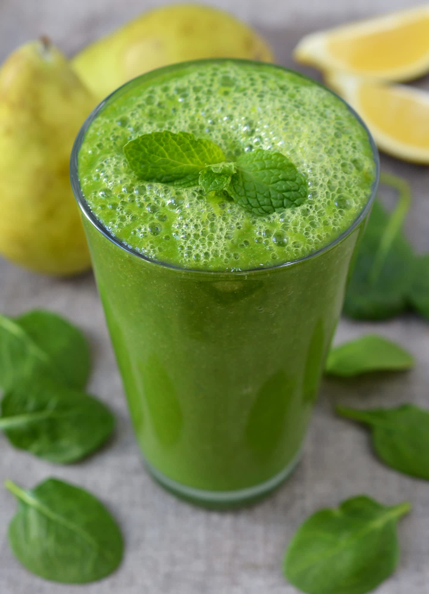 Recipe Green Smoothie with Spinach, Pear, and Ginger Kitchn