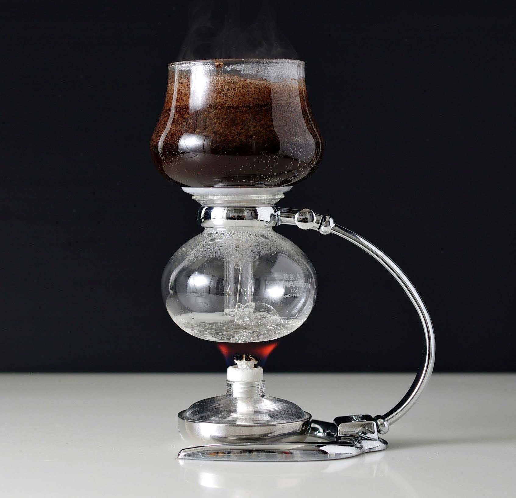 Siphon coffee: artisanal, unique method, smooth, flavorful