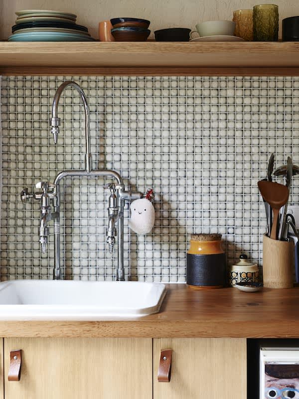 15 Kitchens That Want to Go Back to Their High School’s Science Lab