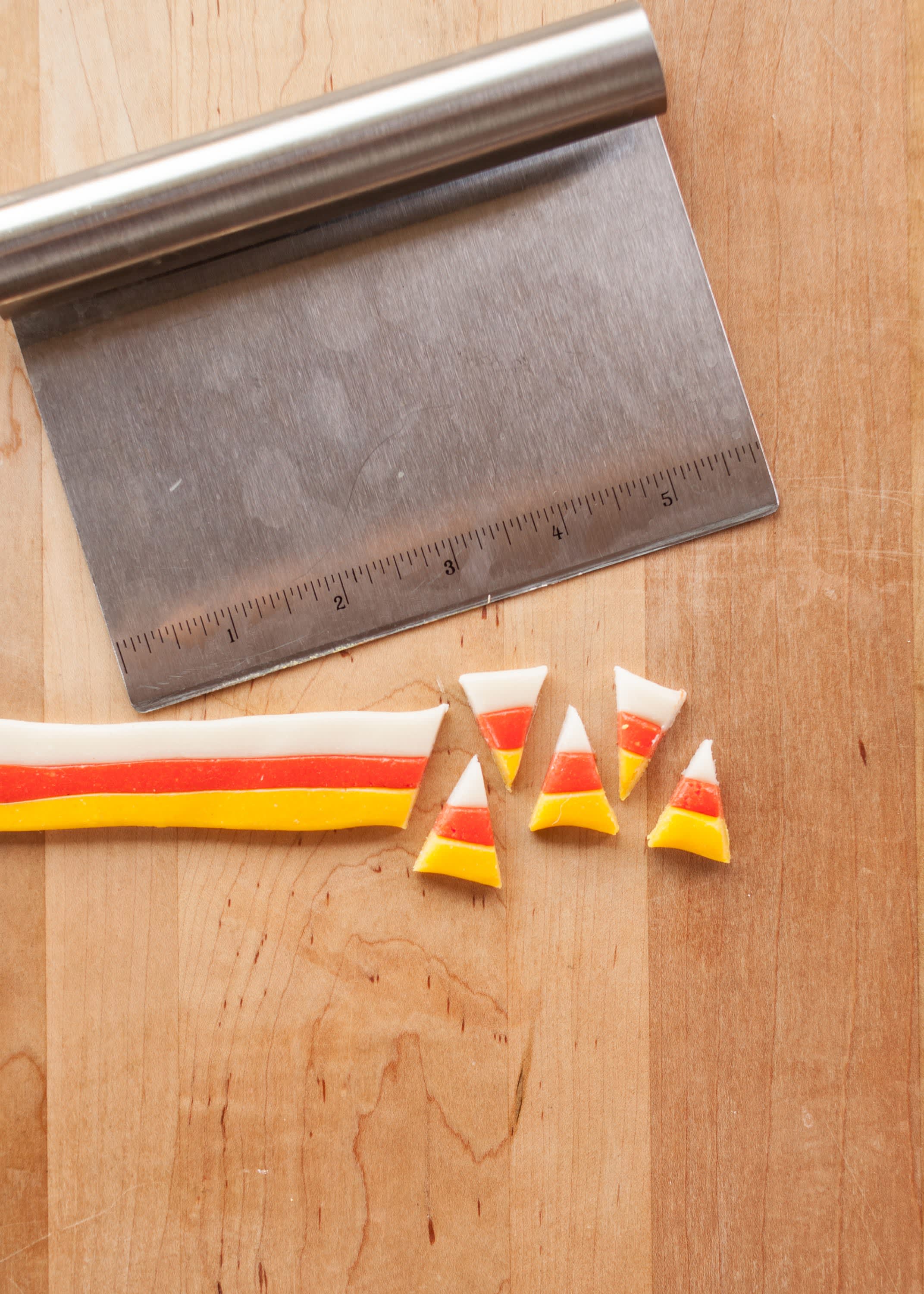 Why a Bench Scraper Is a Chef’s Knife’s Best Sidekick Kitchn