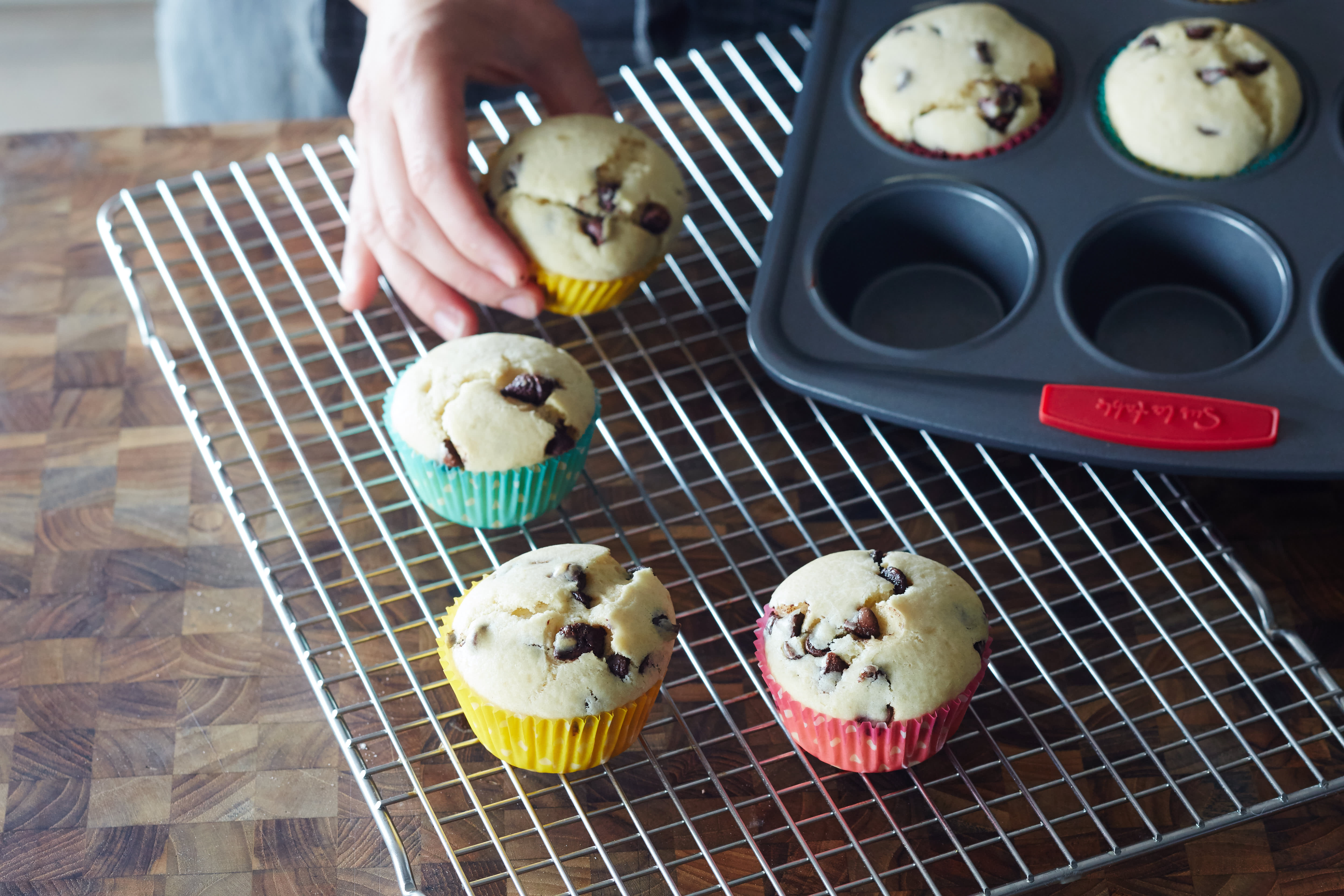 Storage product cupcakes, woman, rolls